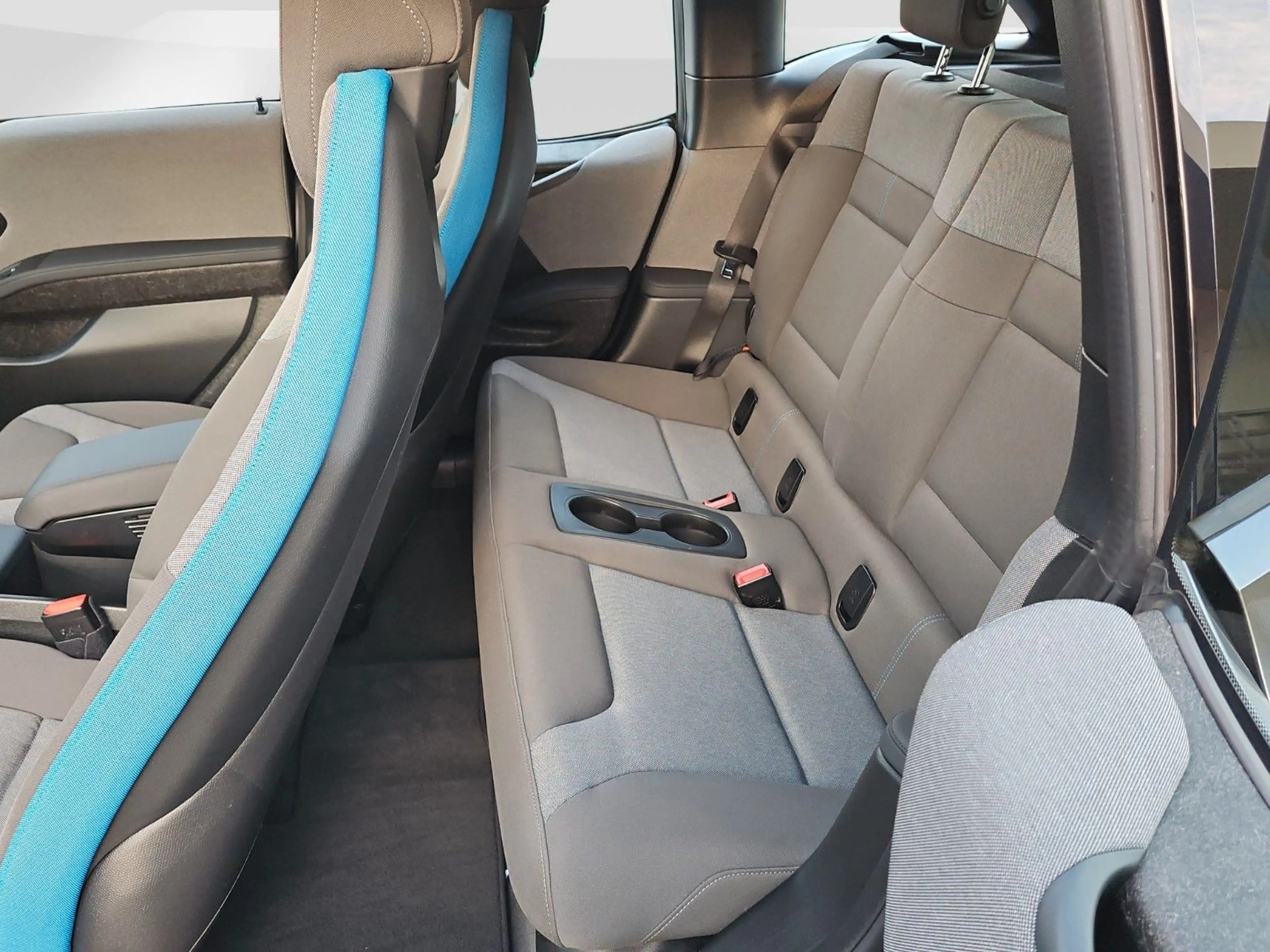 BMW i3 Basis  Buisness & Komfort Paket CAM/ACC/ 20" — photo 11
