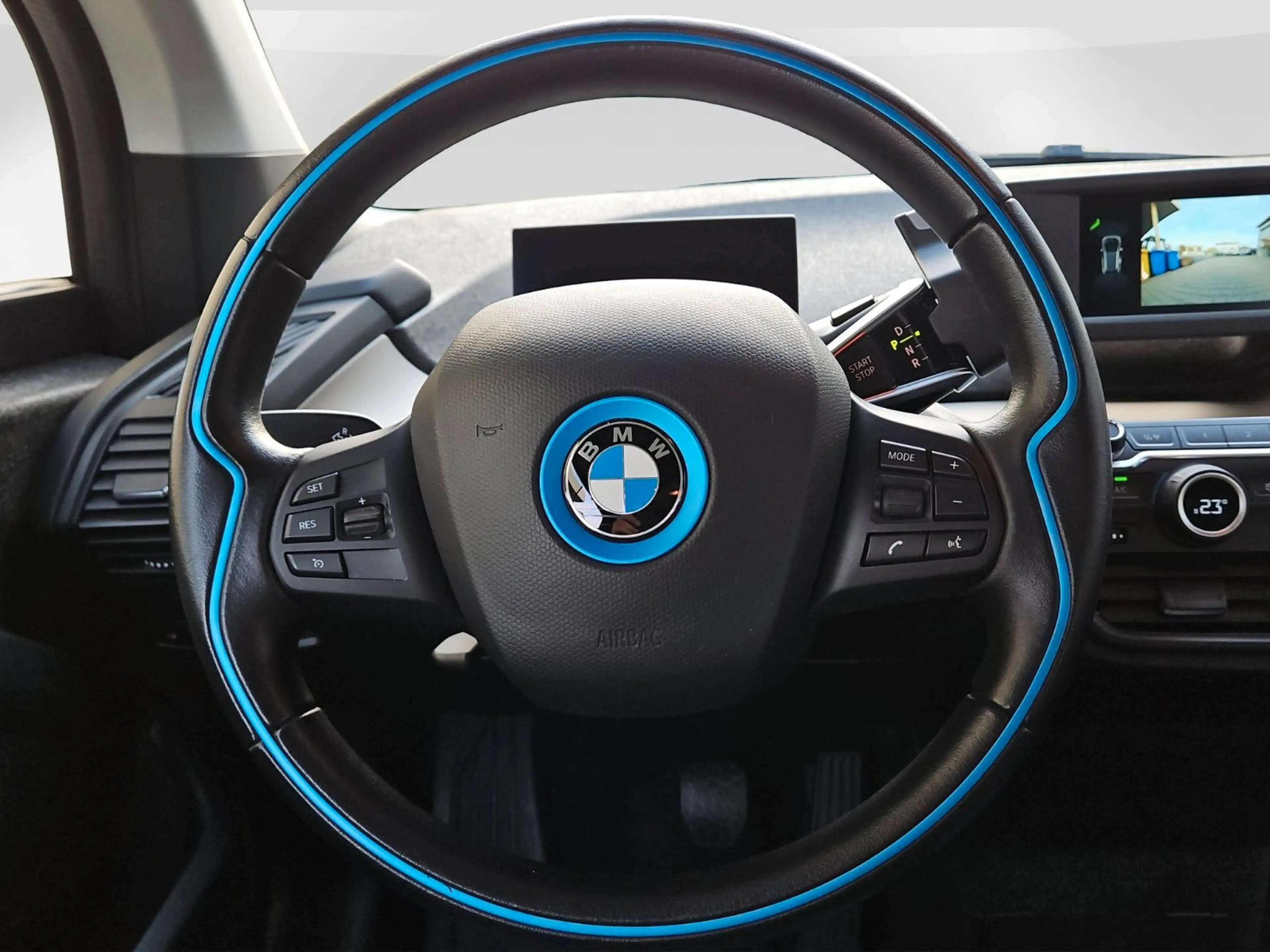 BMW i3 Basis  Buisness & Komfort Paket CAM/ACC/ 20" — photo 12