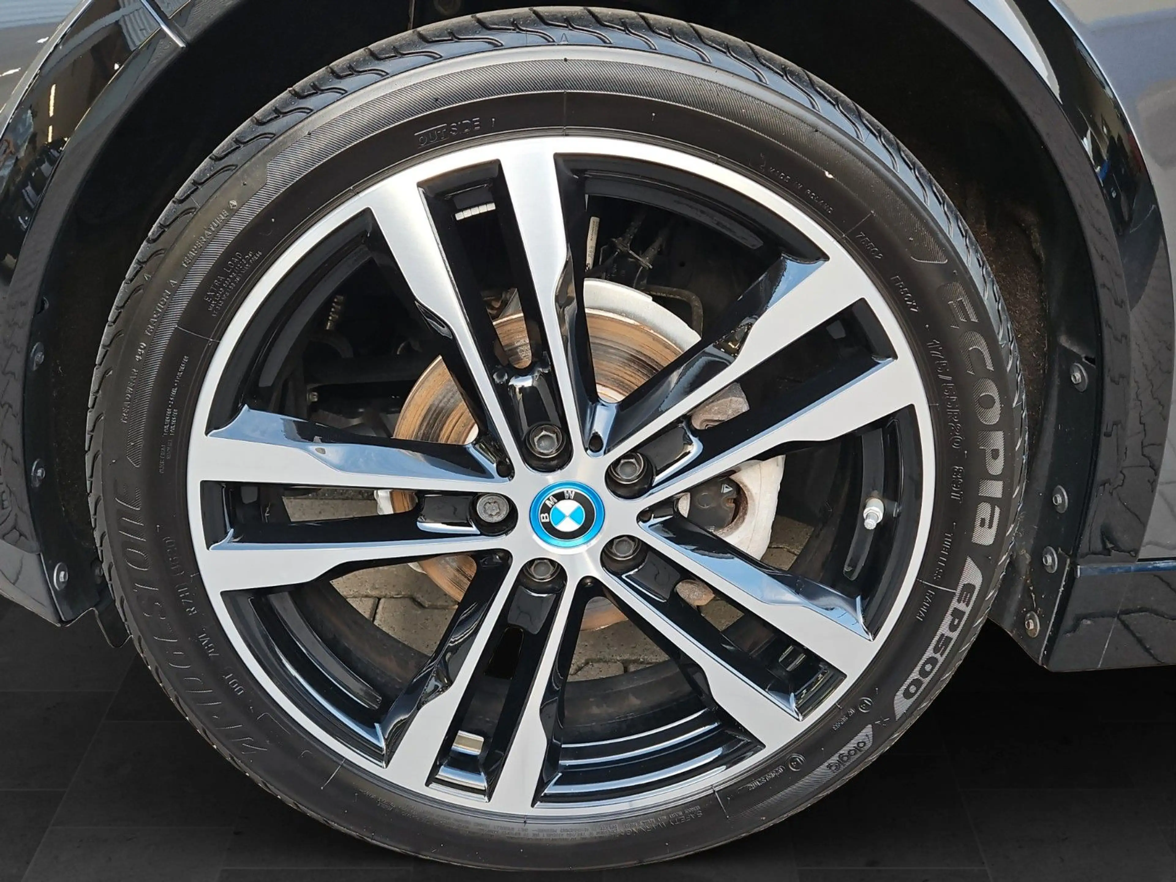 BMW i3 Basis  Buisness & Komfort Paket CAM/ACC/ 20" — photo 9