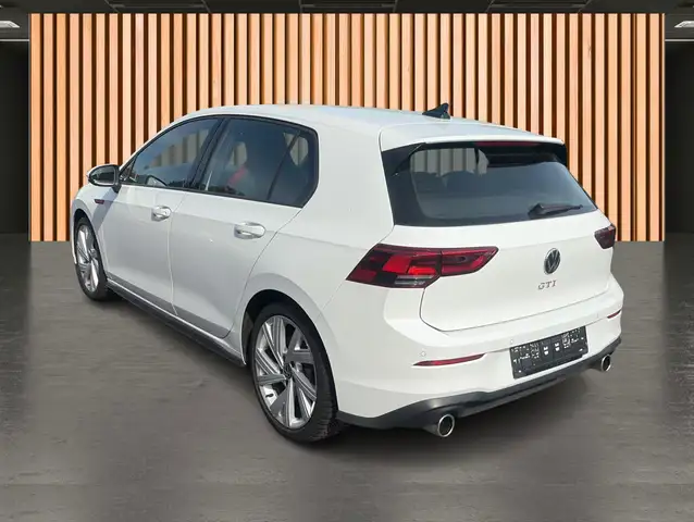 Volkswagen Golf view 11
