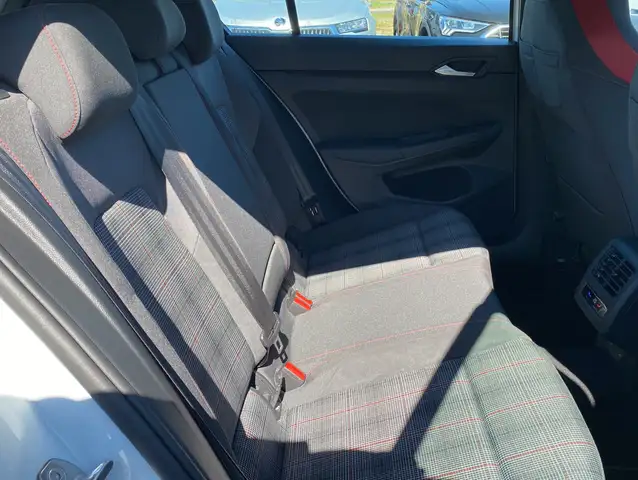 Volkswagen Golf view 8