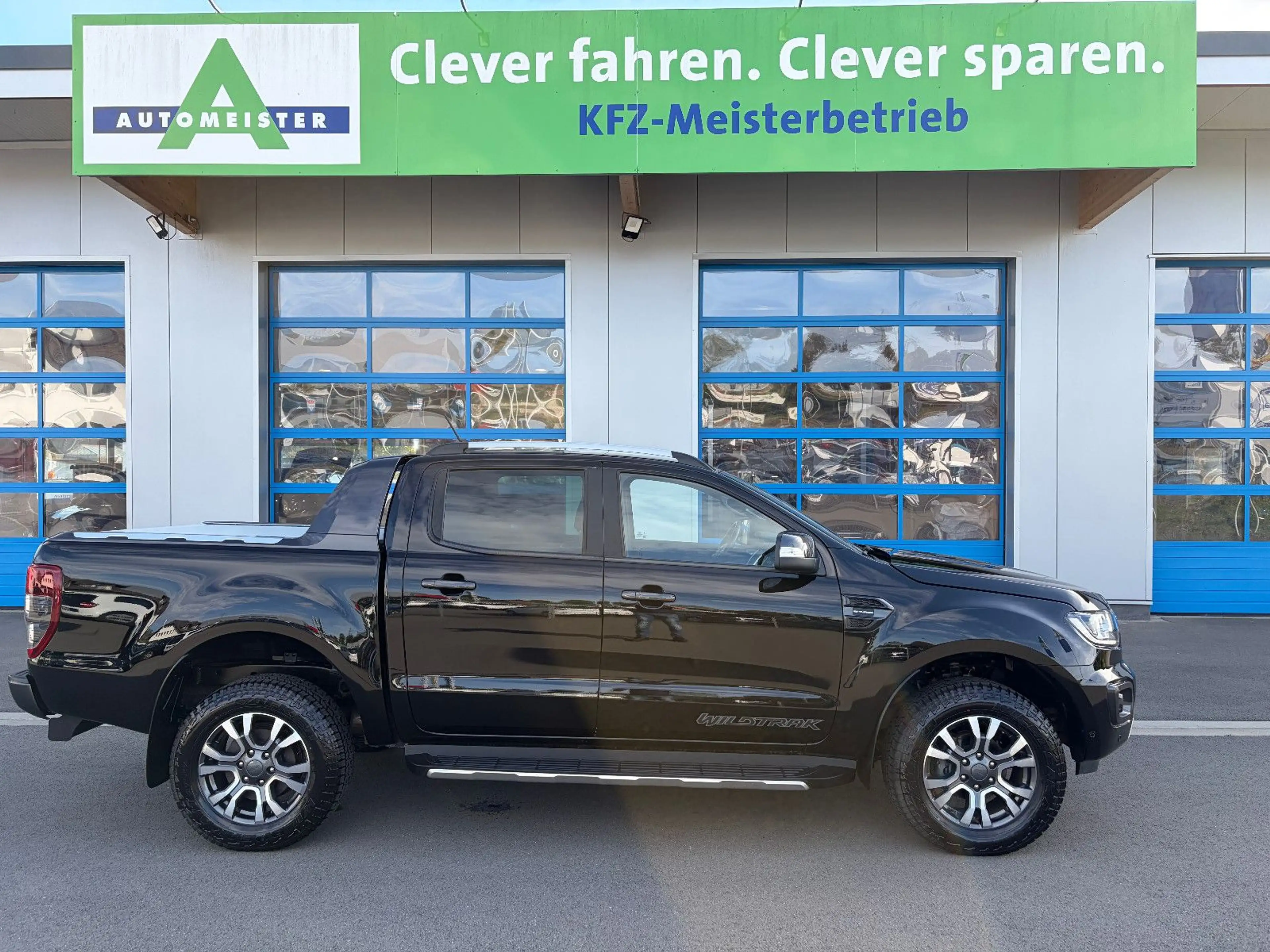 Ford Ranger Wildtrak DoKa 4x4 LED AHK ACC KAMERA