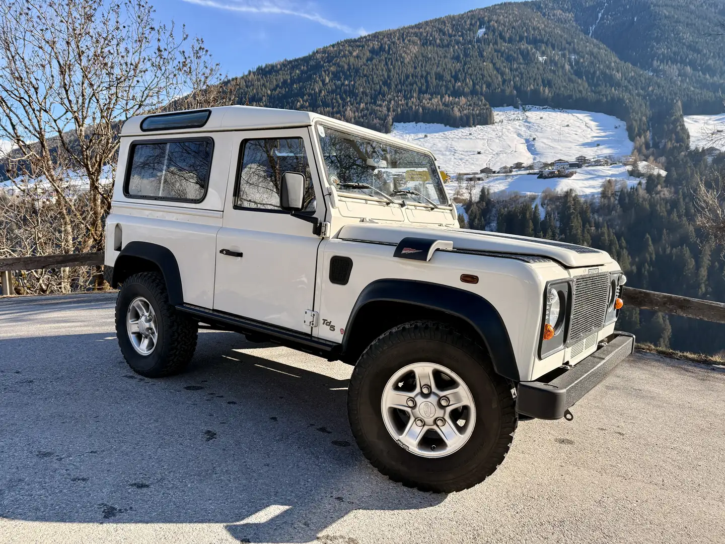 Land Rover Defender 90" Station Wagon 2,5 TD - 2