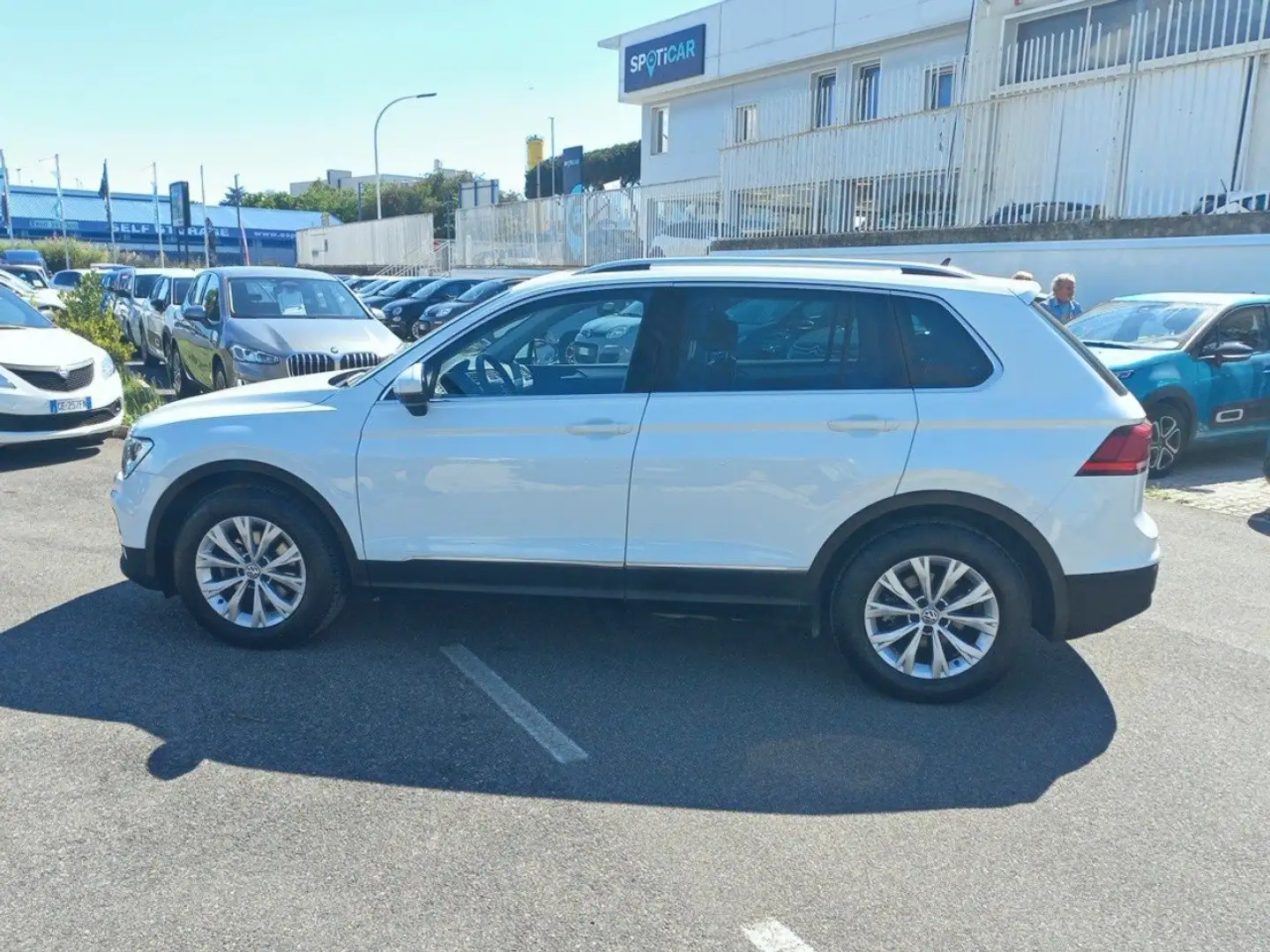 Volkswagen Tiguan 1.5 TSI 110KW Business BMT DSG ACT Bianco - 2