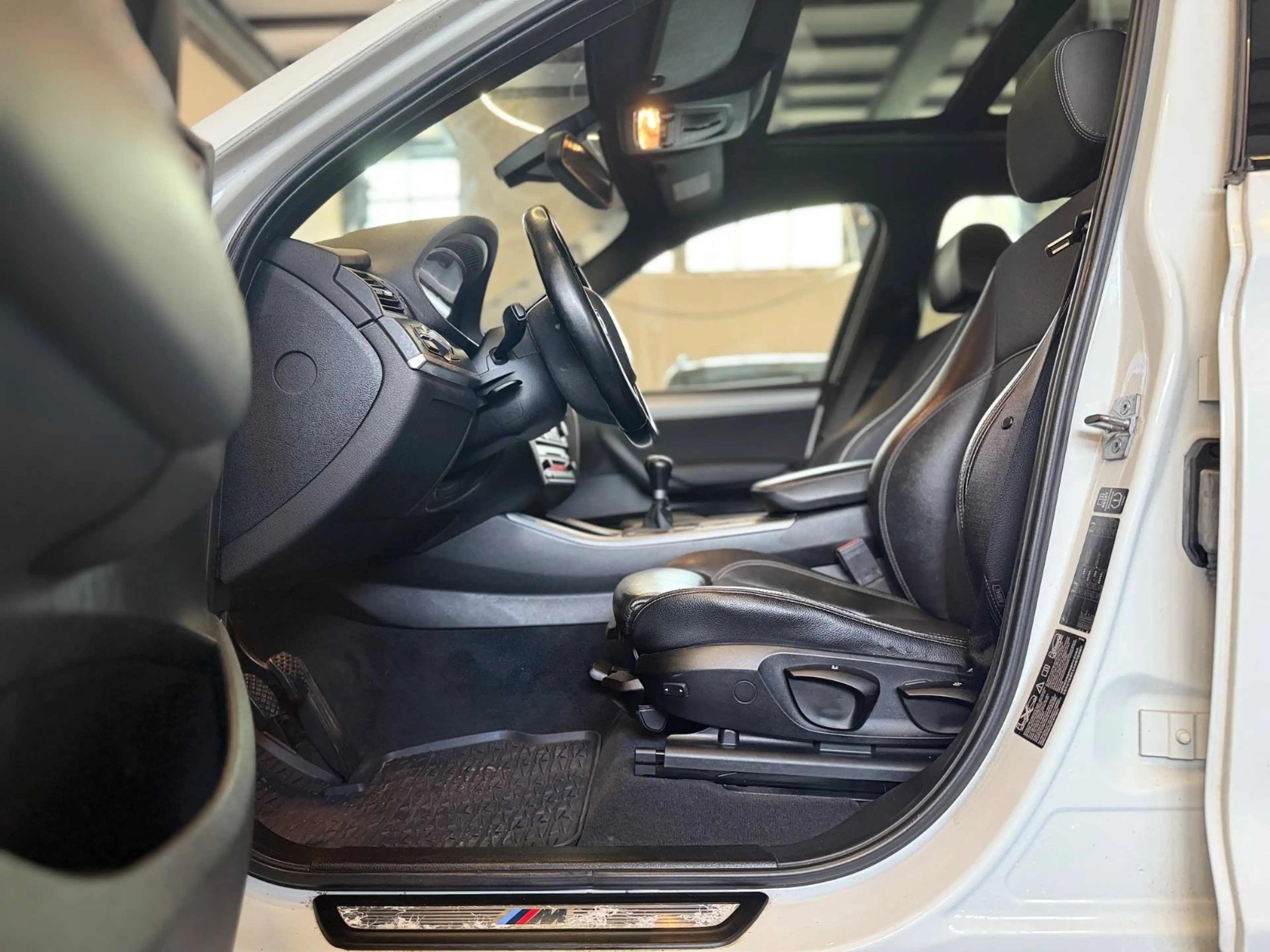BMW X3 xDrive 20 d Aus. 2 Hand M-Sportpaket Pano/Xen — photo 10