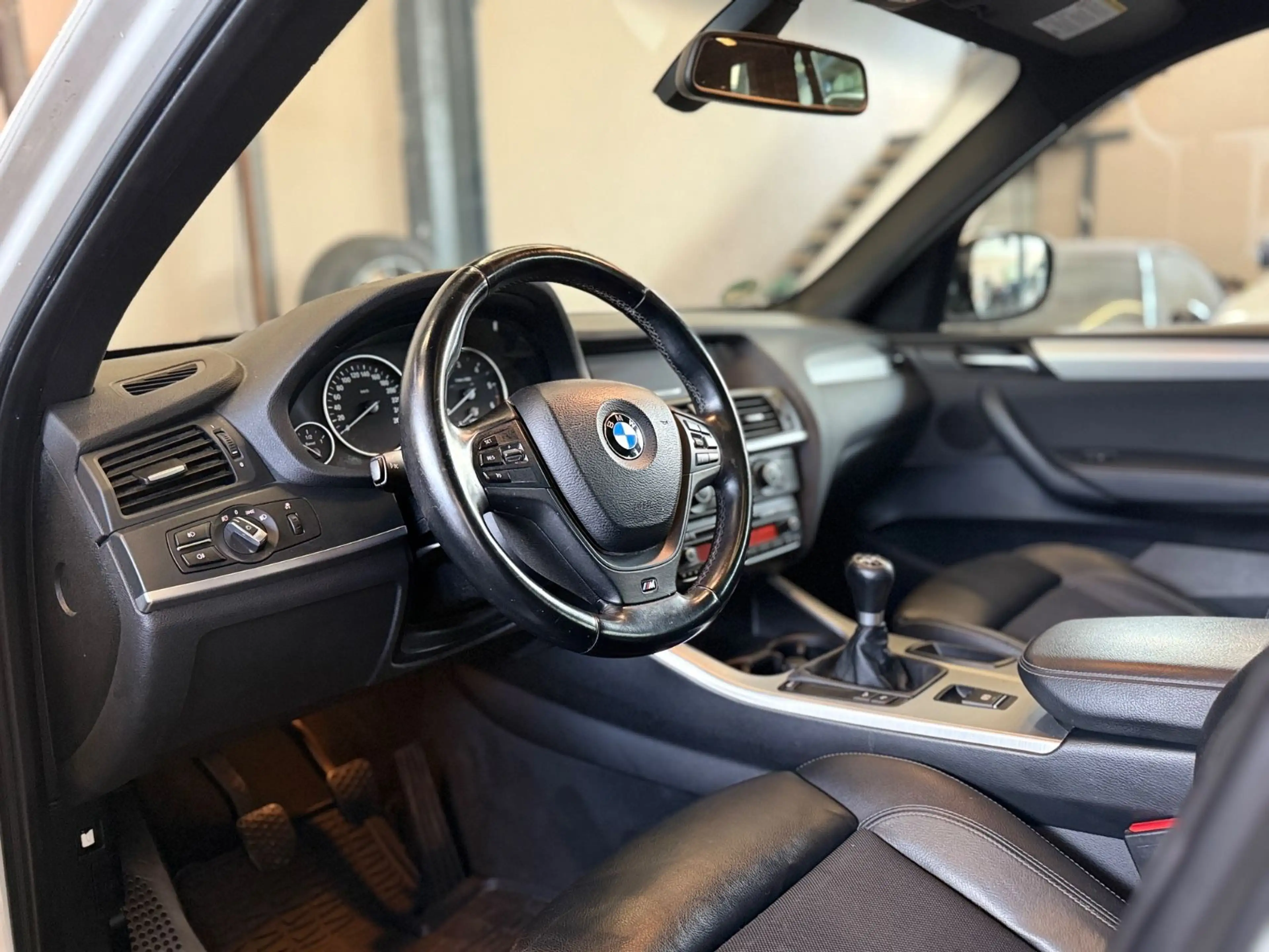 BMW X3 xDrive 20 d Aus. 2 Hand M-Sportpaket Pano/Xen — photo 8