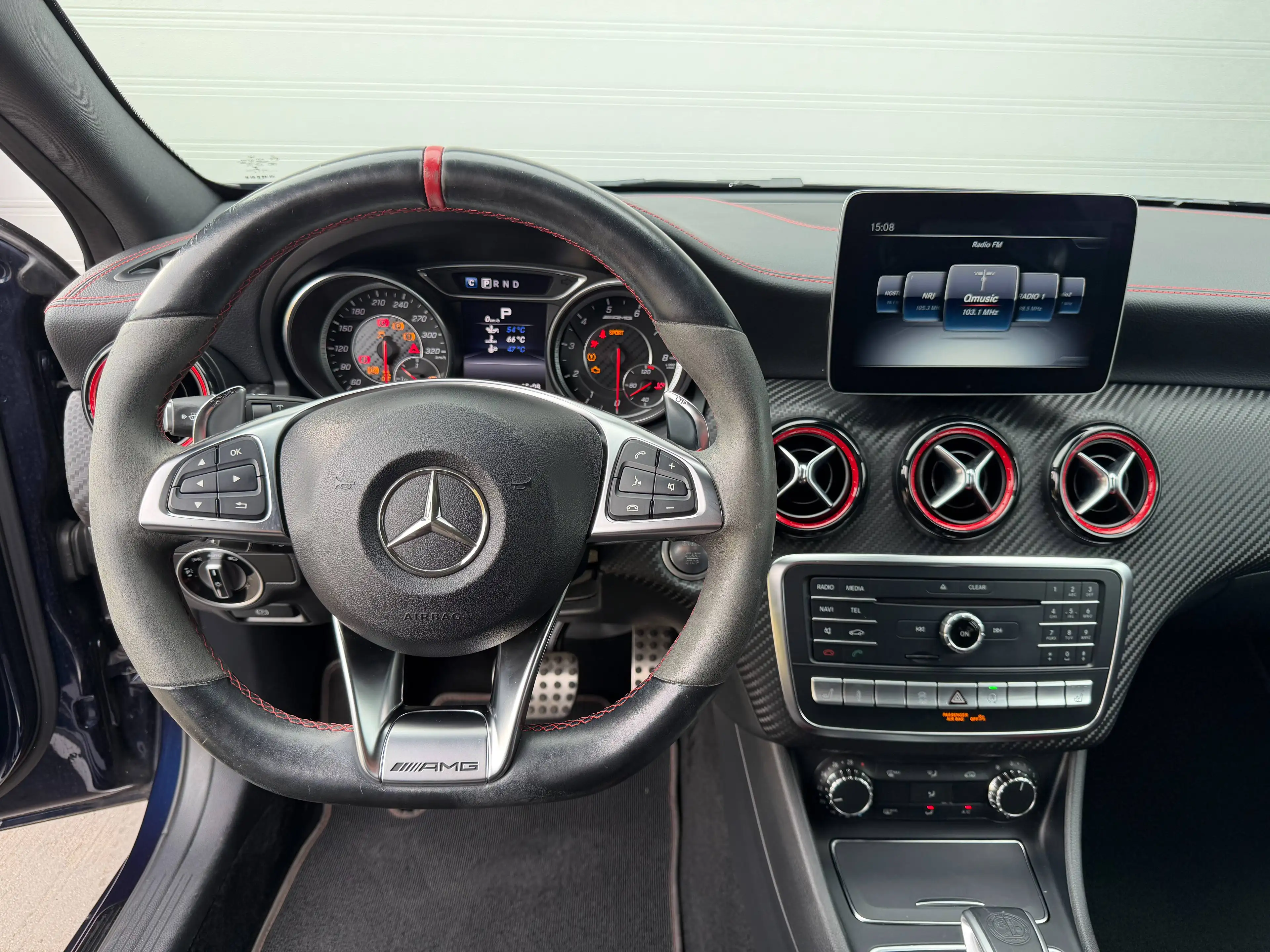 Mercedes-Benz A 45 AMG A 45 AMG 4-Matic — photo 13