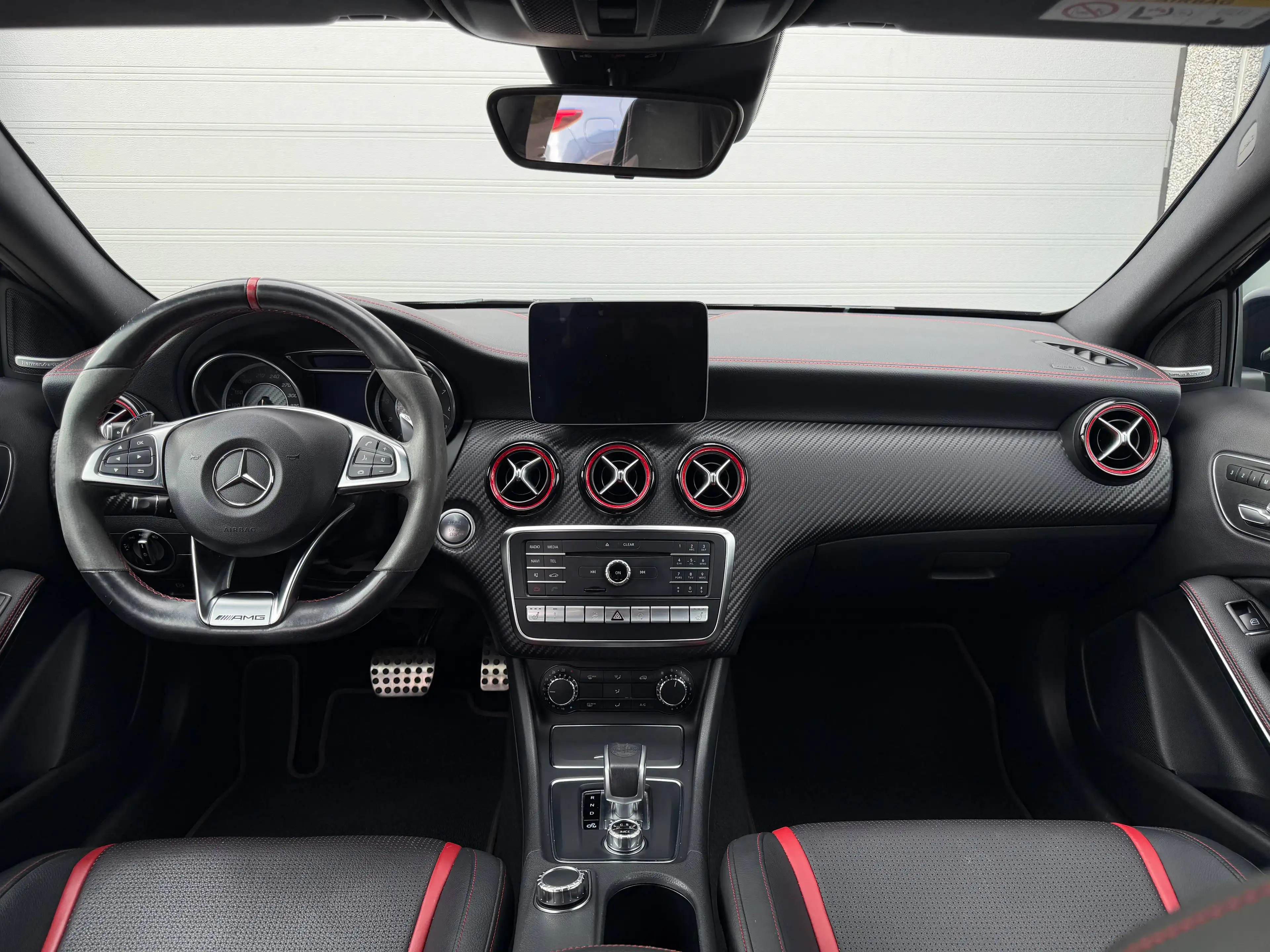 Mercedes-Benz A 45 AMG A 45 AMG 4-Matic — photo 12