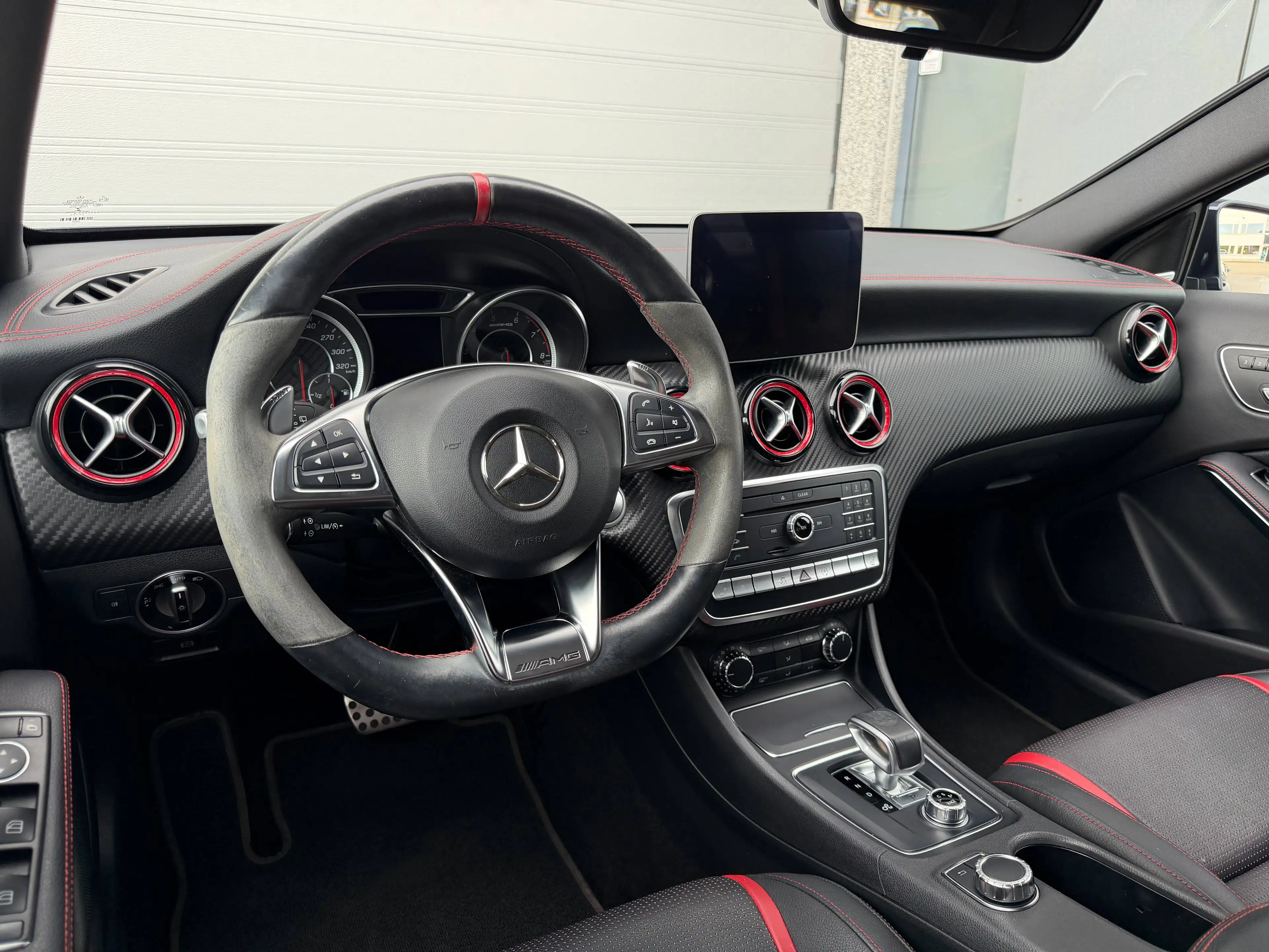 Mercedes-Benz A 45 AMG A 45 AMG 4-Matic — photo 11