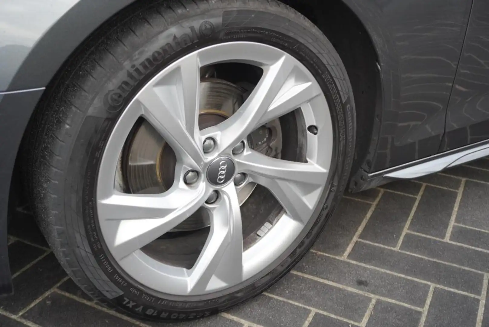 Audi A4 Avant 40 TFSI SLine Aut/Airco/CC/Navi/Trekhaak/Par Gris - 2