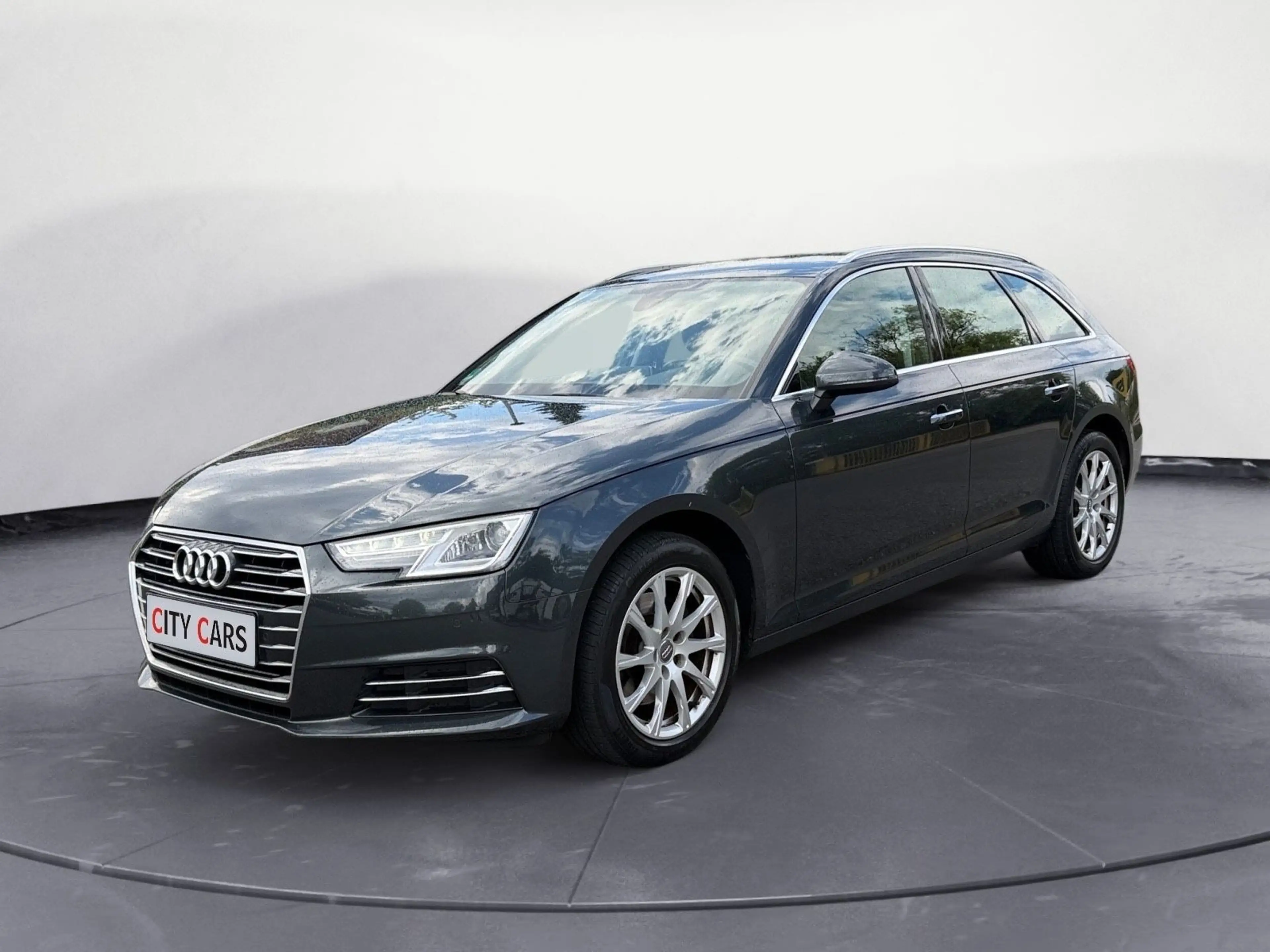 Audi A4 Avant design Navi Xenon Tempomat Keyless