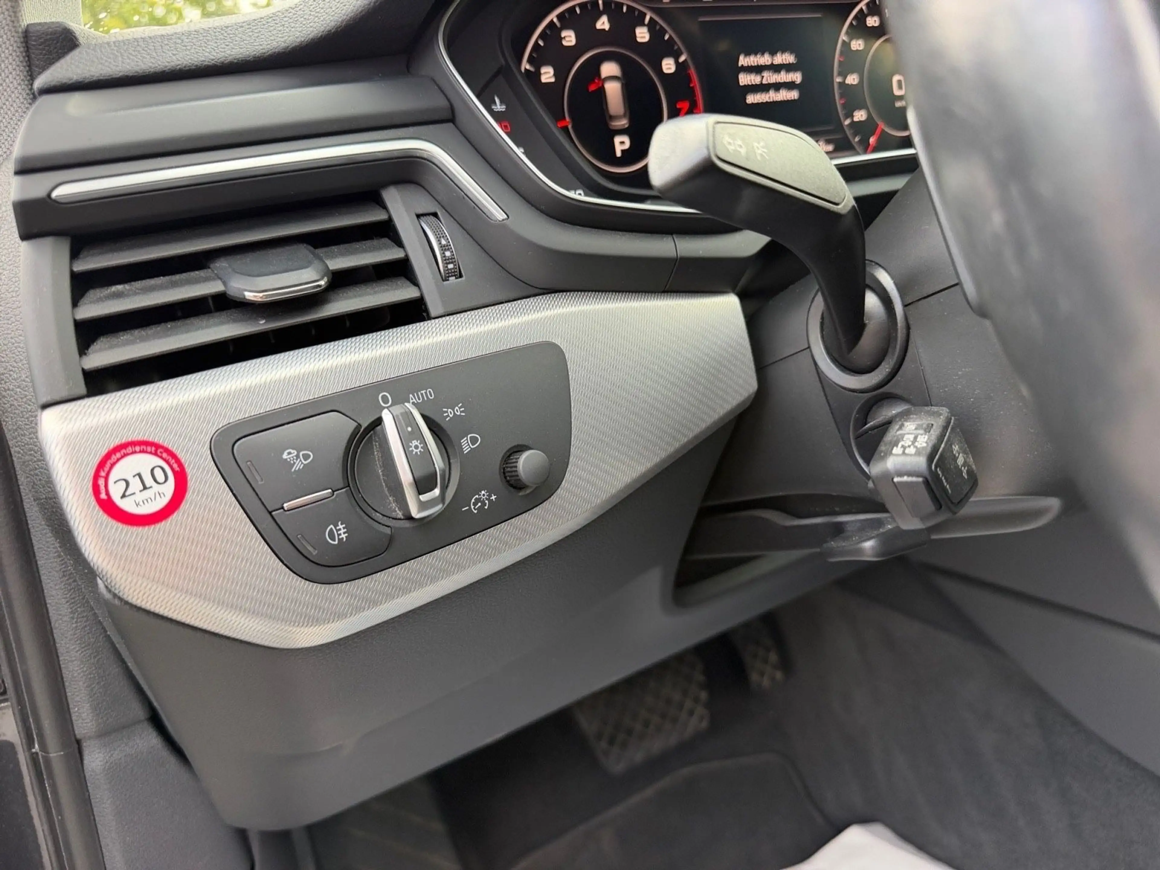 Audi A4 Avant design Navi Xenon Tempomat Keyless — photo 15