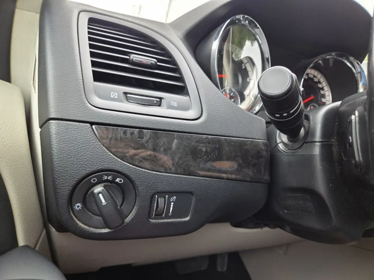 Dodge Grand Caravan снимка Dodge Grand Caravan