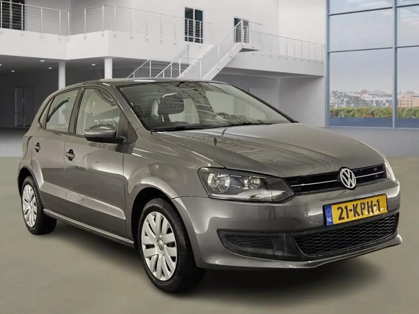 Volkswagen Polo 1.4-16V Comfortline 1e Eig. 63.100 km +NAP NL-auto Grijs - 2