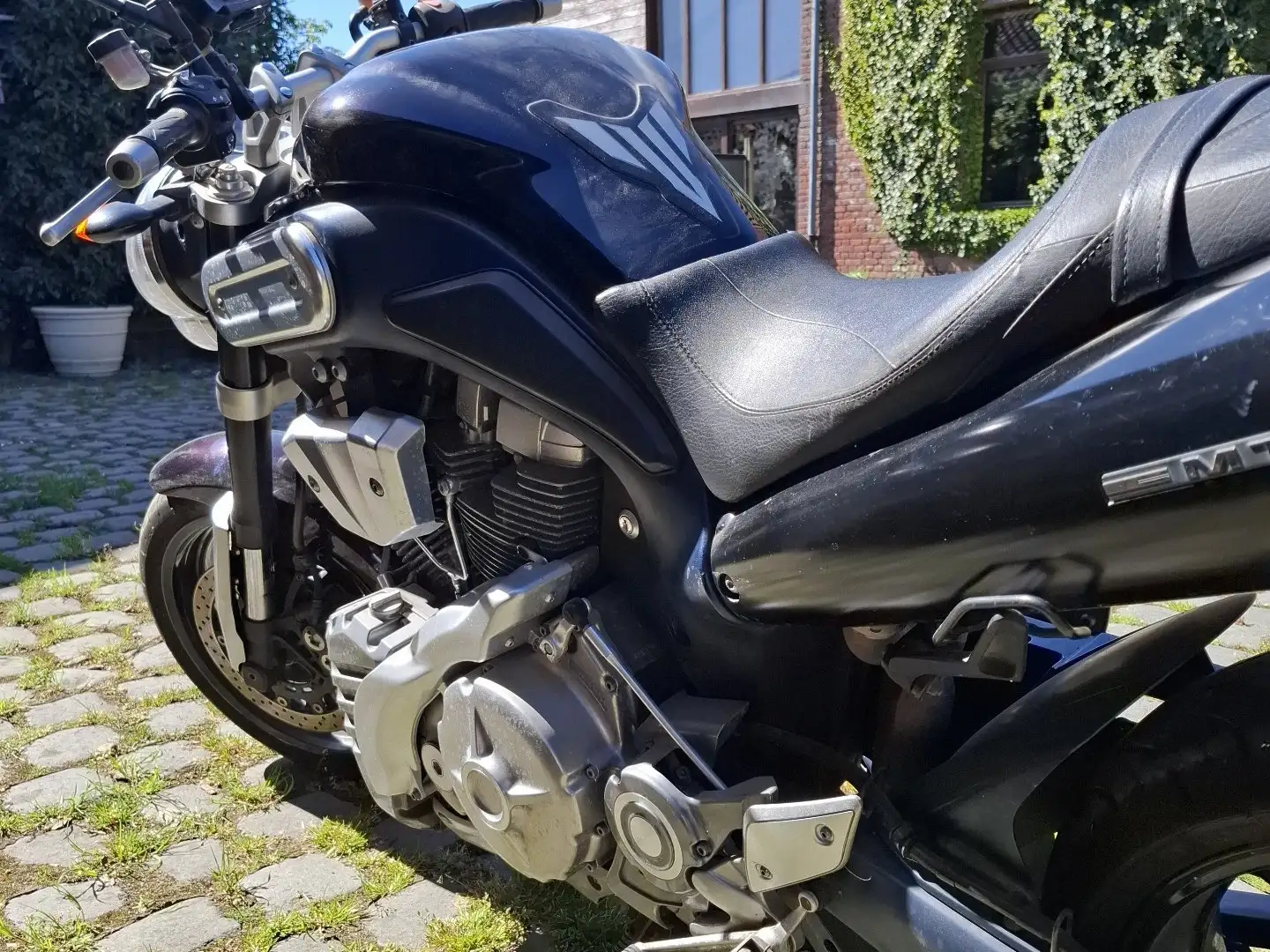 Yamaha MT-01 Negro - 1