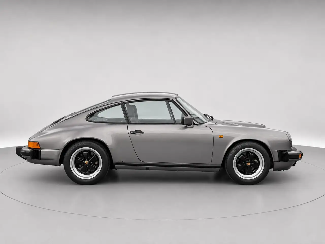Porsche 911 3.2 Coupé I INCL HISTORY I SCHUIFDAK I AIRCO I, foto 4