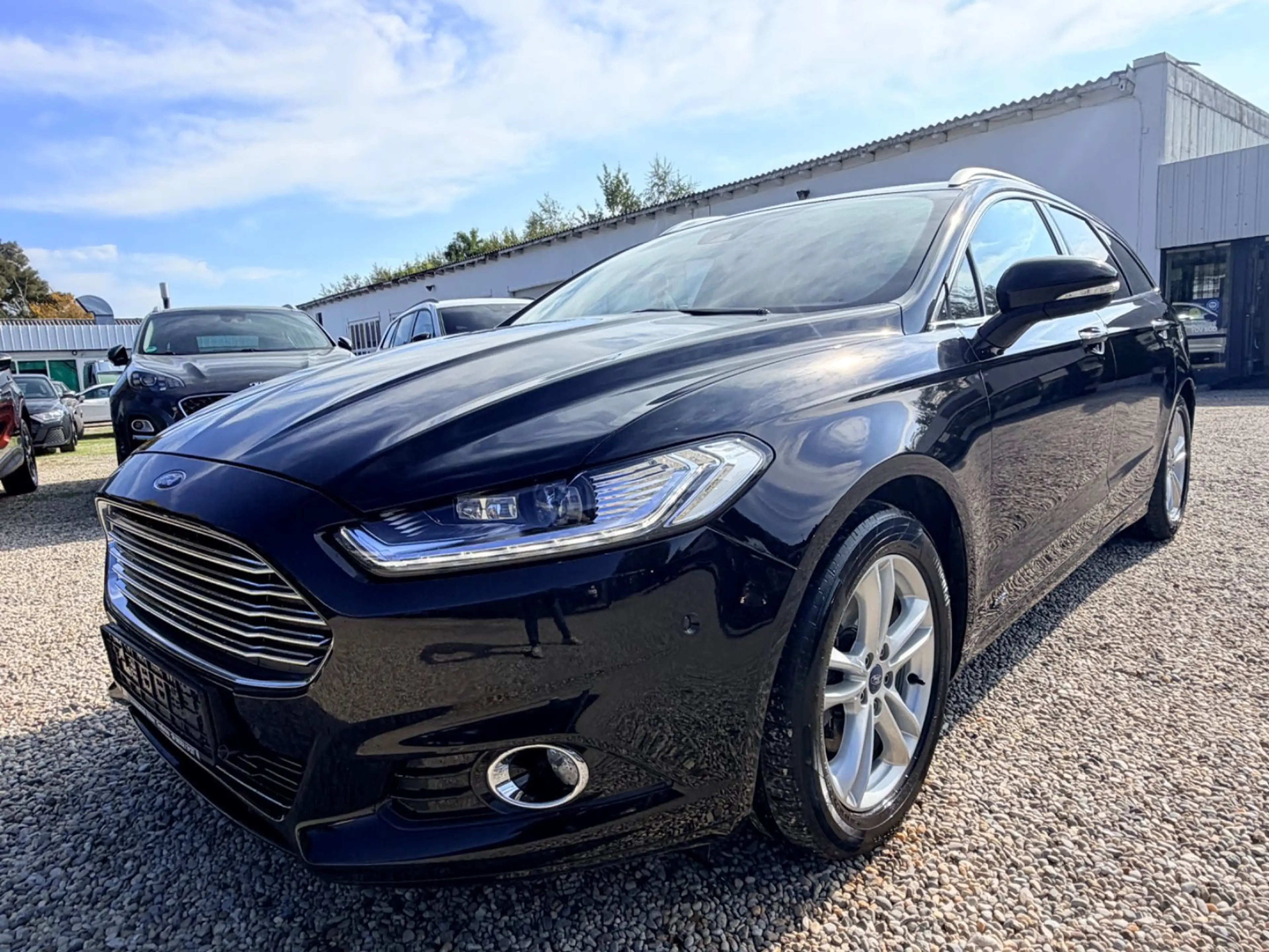 Ford Mondeo Turnier Titanium AWD AUTOMATIK*LED*NAVI* — photo 2
