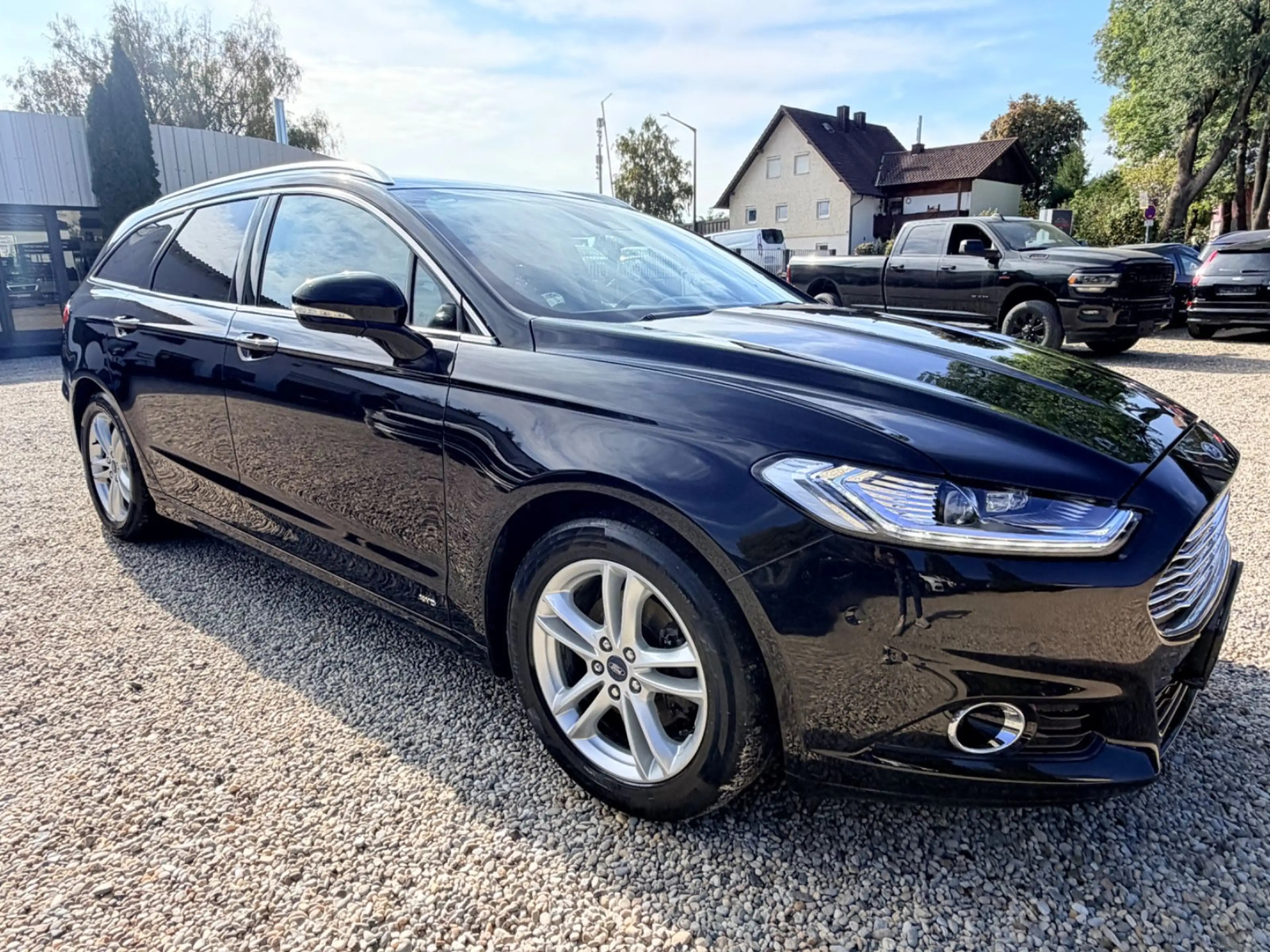 Ford Mondeo Turnier Titanium AWD AUTOMATIK*LED*NAVI*