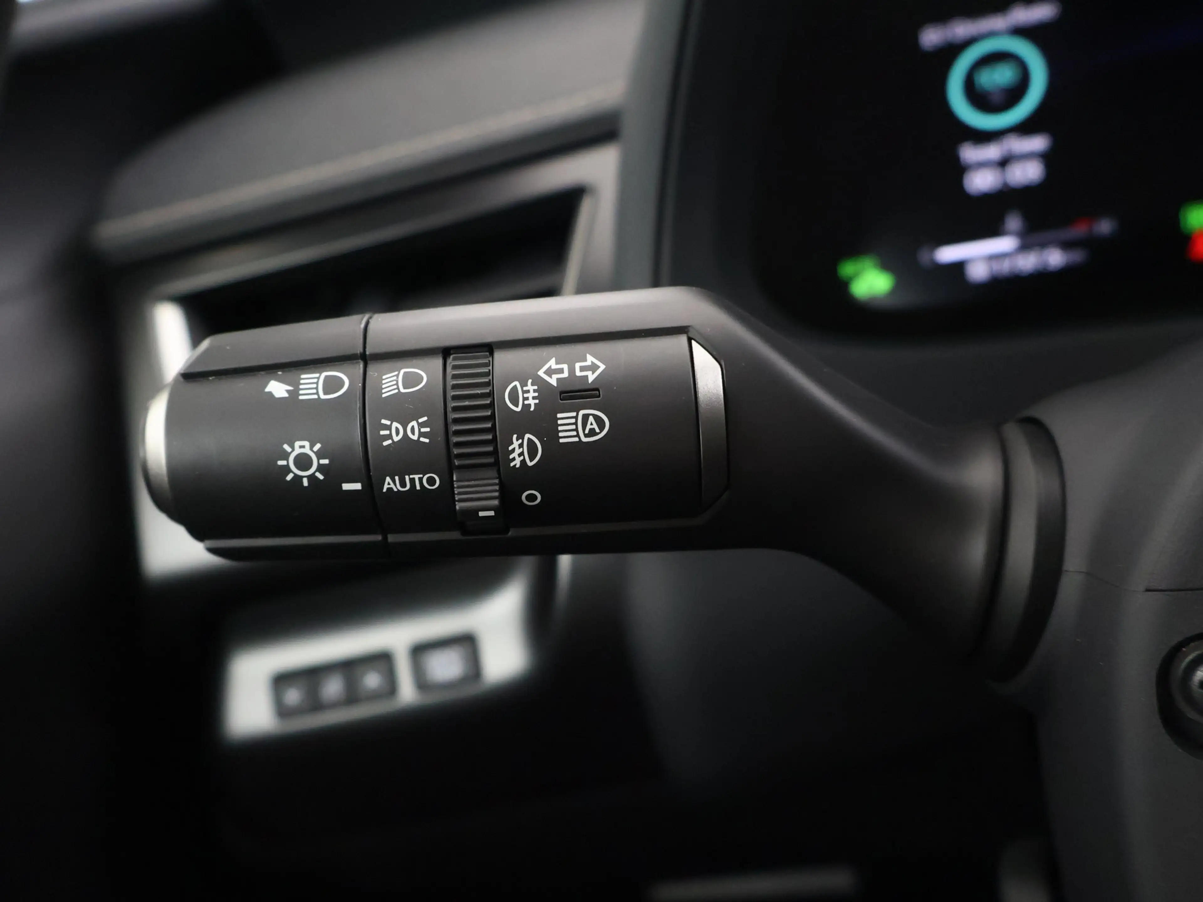 Lexus UX 300h 35th Edition — photo 12
