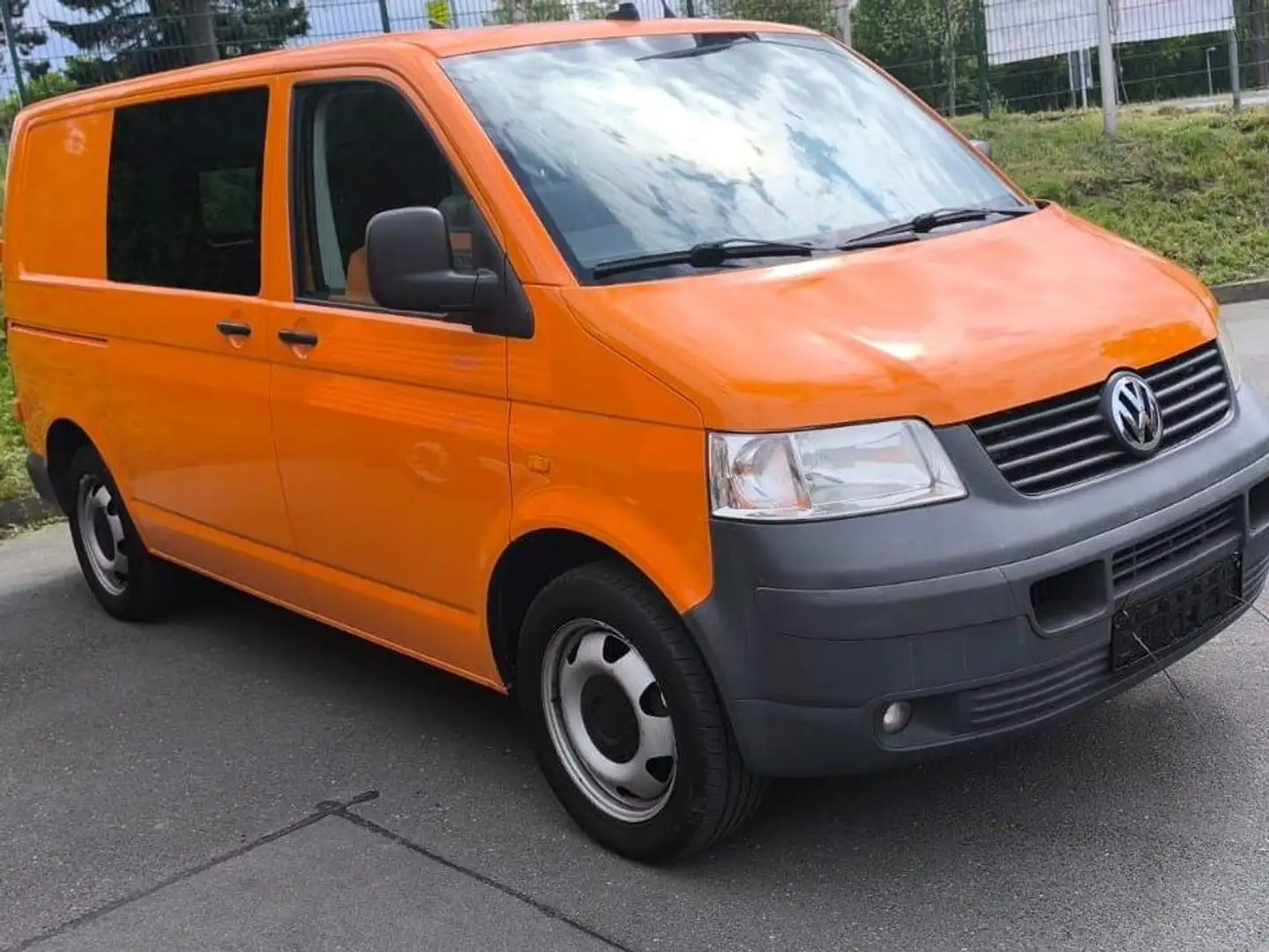 Volkswagen T5 Volkswagen T 5 2,5 TDI Campervan Surfmobil Orange - 2