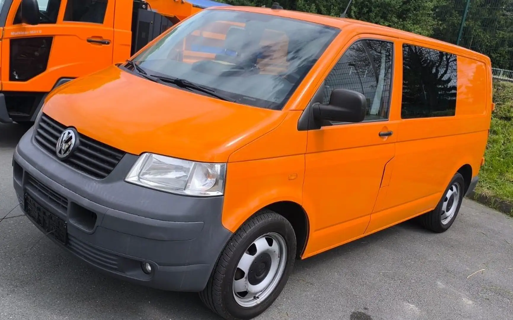 Volkswagen T5 Volkswagen T 5 2,5 TDI Campervan Surfmobil Orange - 1