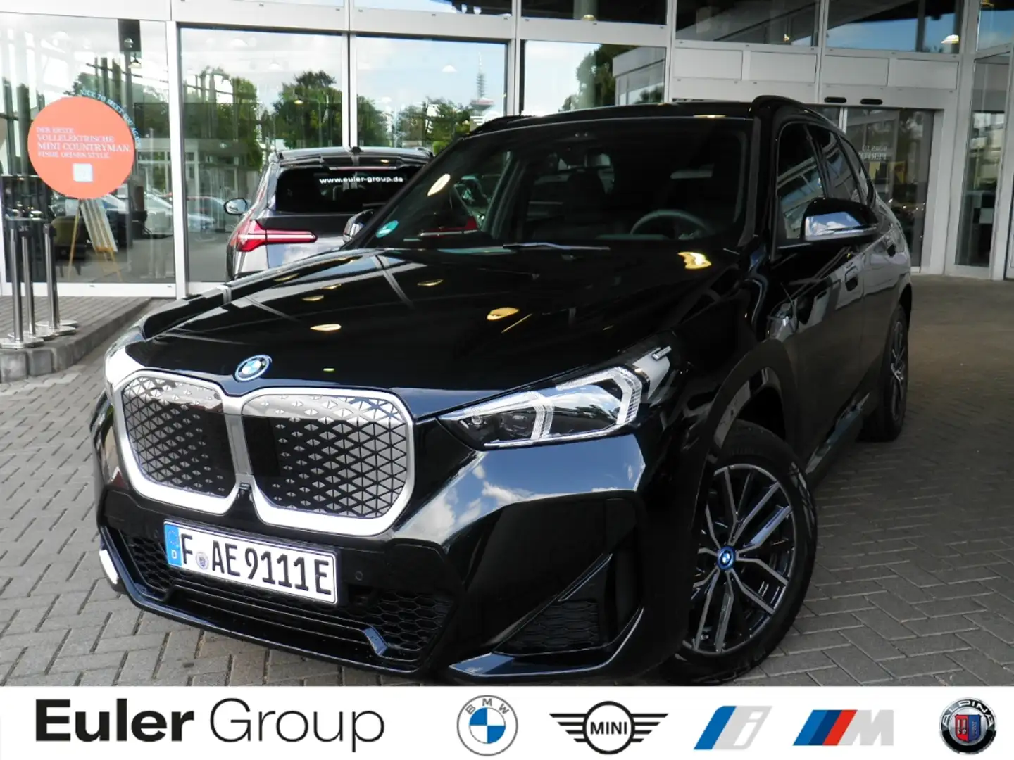 BMW iX1 eDrive20 Sportpaket AD AHK-klappbar AHK Navi Digit Noir - 1