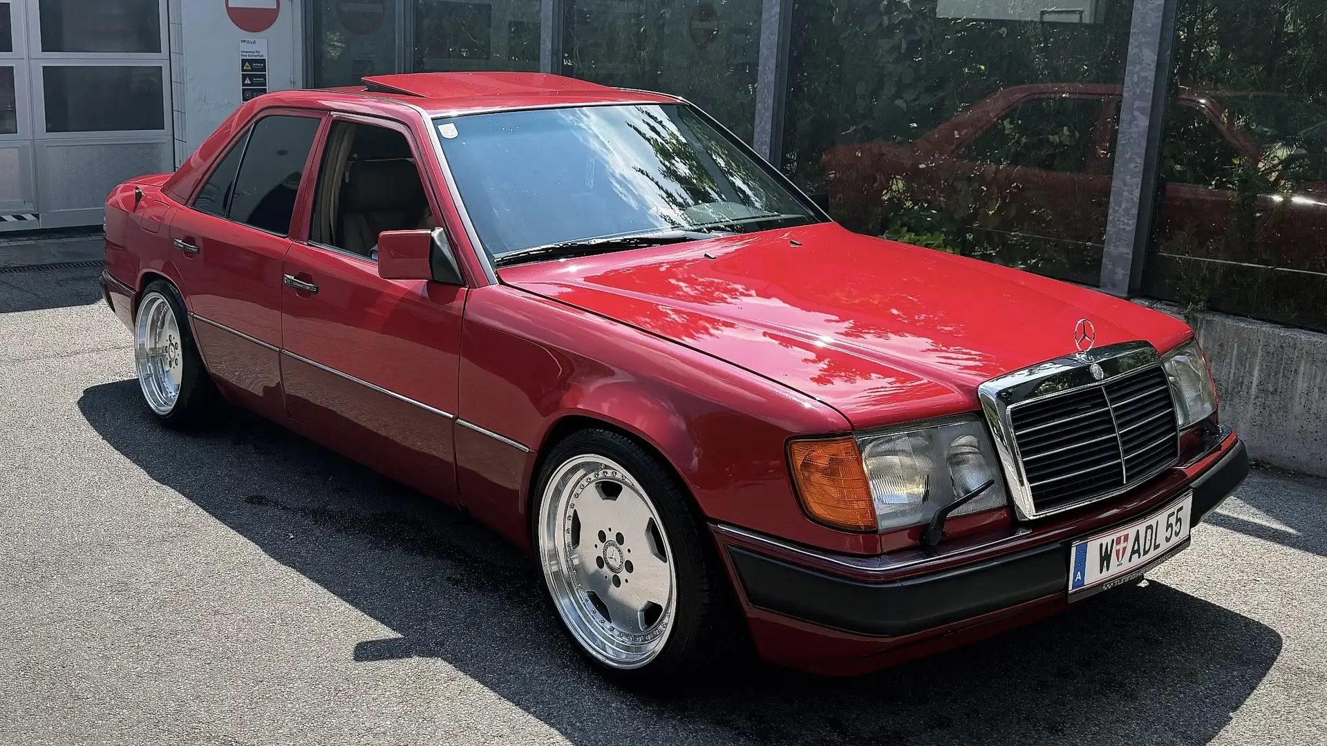 Mercedes-Benz E 300 300D W123 - 2
