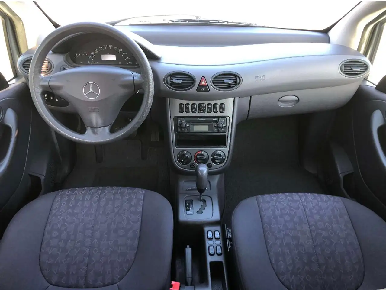 Mercedes-Benz A 140 CLASSIC Automatik*3.Hand*, foto 11
