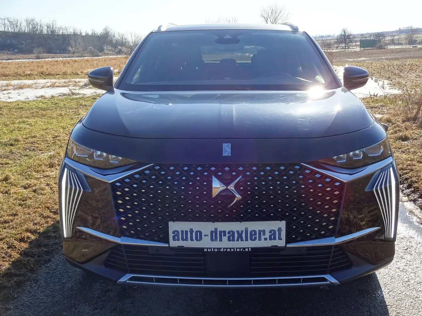 DS Automobiles DS 7 E-Tense 300 kW Opera 4x4 Schwarz - 2