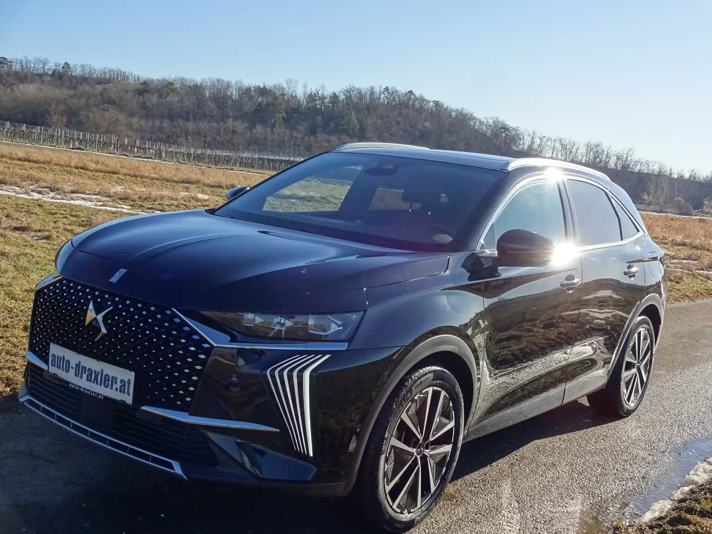 DS Automobiles DS 7 E-Tense 300 kW Opera 4x4 Schwarz - 1