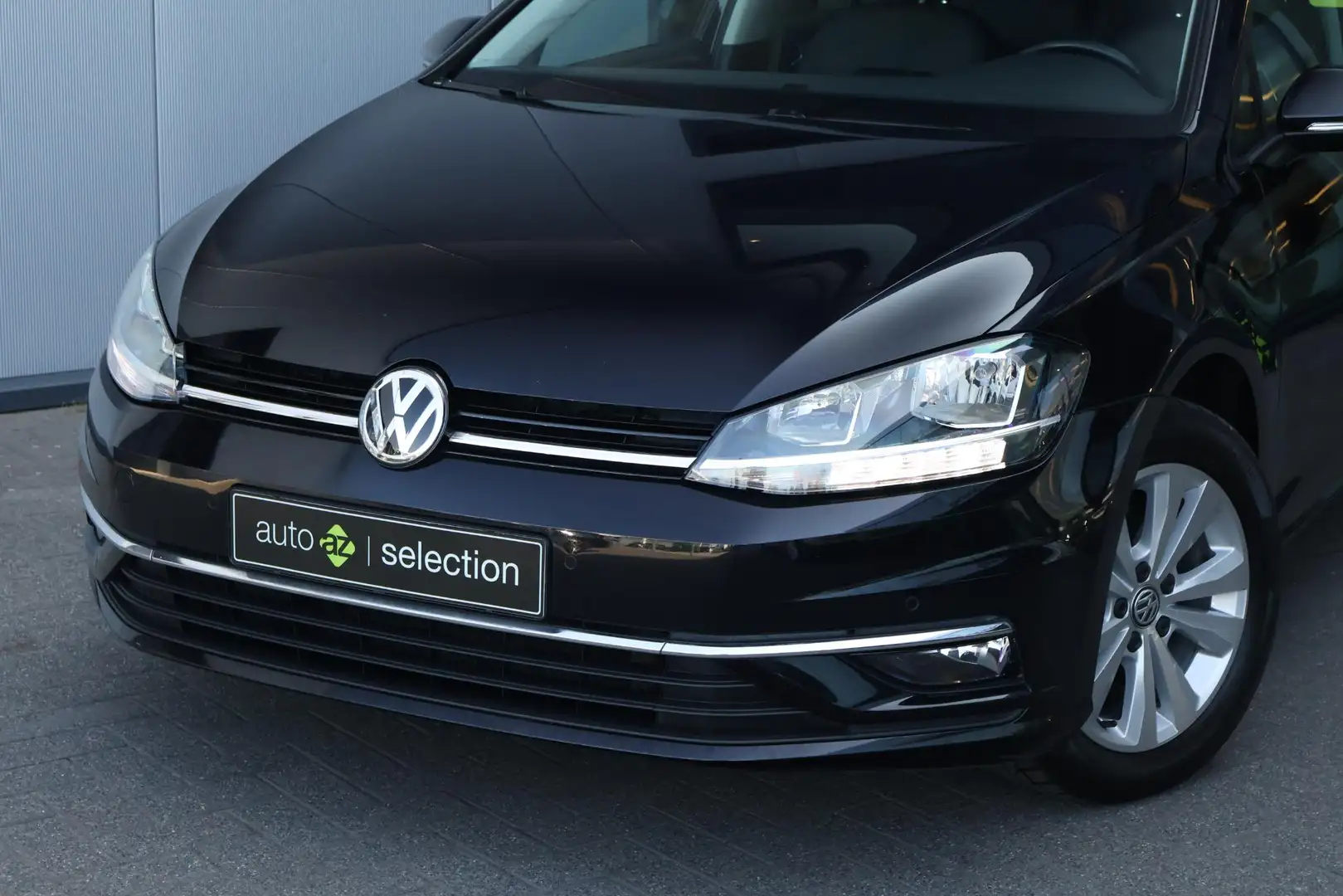 Volkswagen Golf Variant 1.0 TSI Comfortline Business Schwarz - 2
