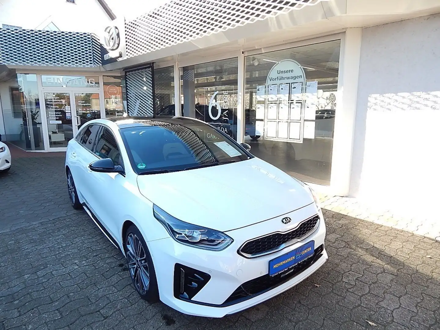 Kia CD-ProCeed 1.4 TGDI GT-Line Bílá - 1
