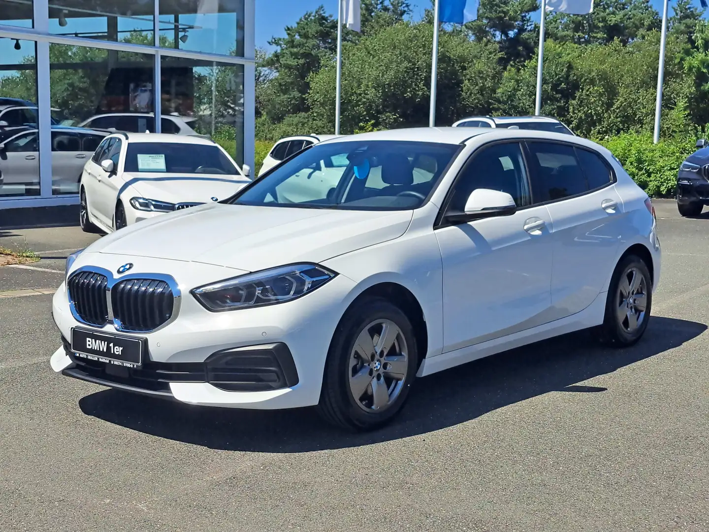 BMW 118 i Advantage DAB LED WLAN Konfortzg. Tempomat Weiß - 2