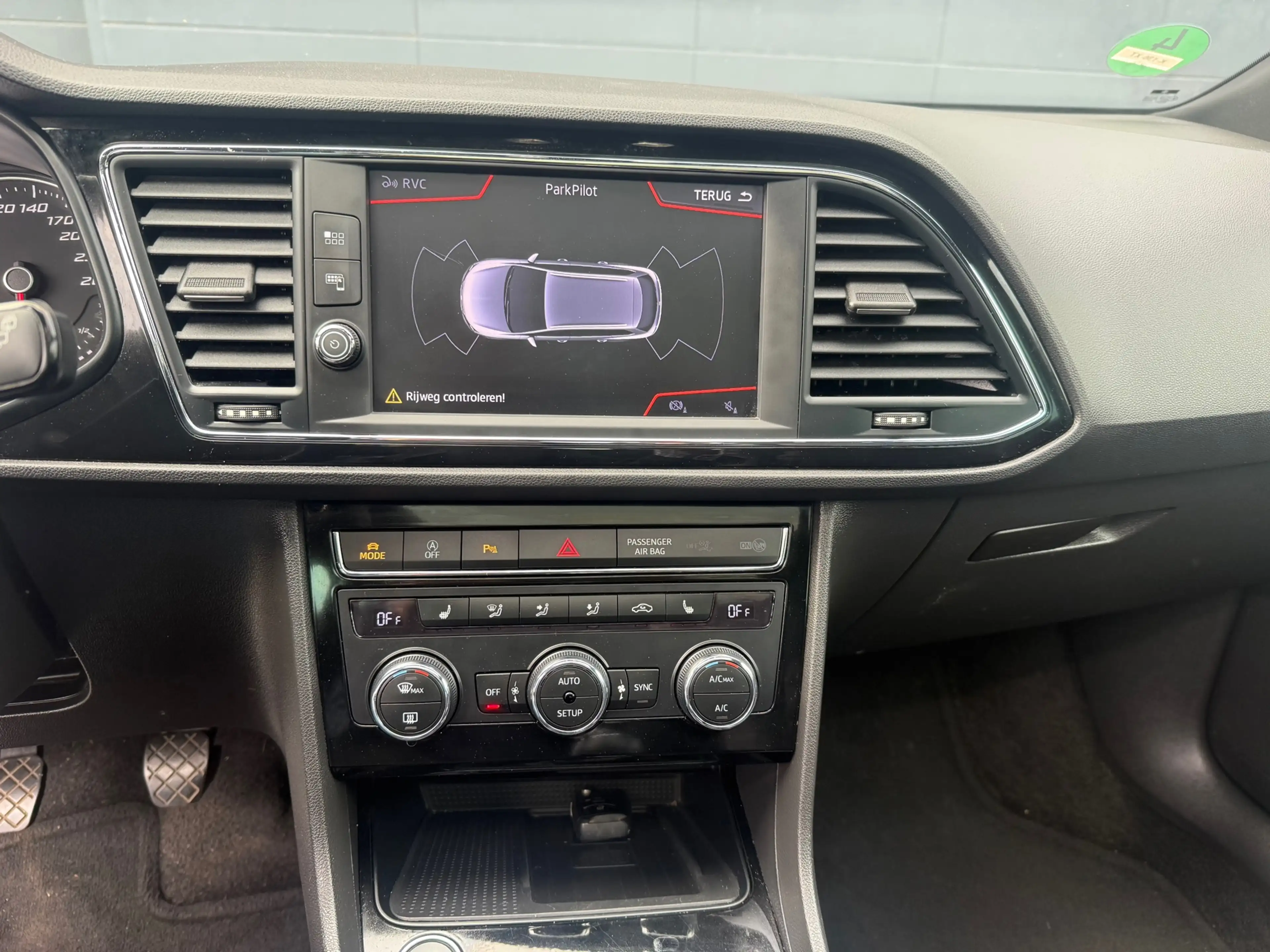 SEAT Leon ST 1.5 TSI Style Business Intense — photo 15