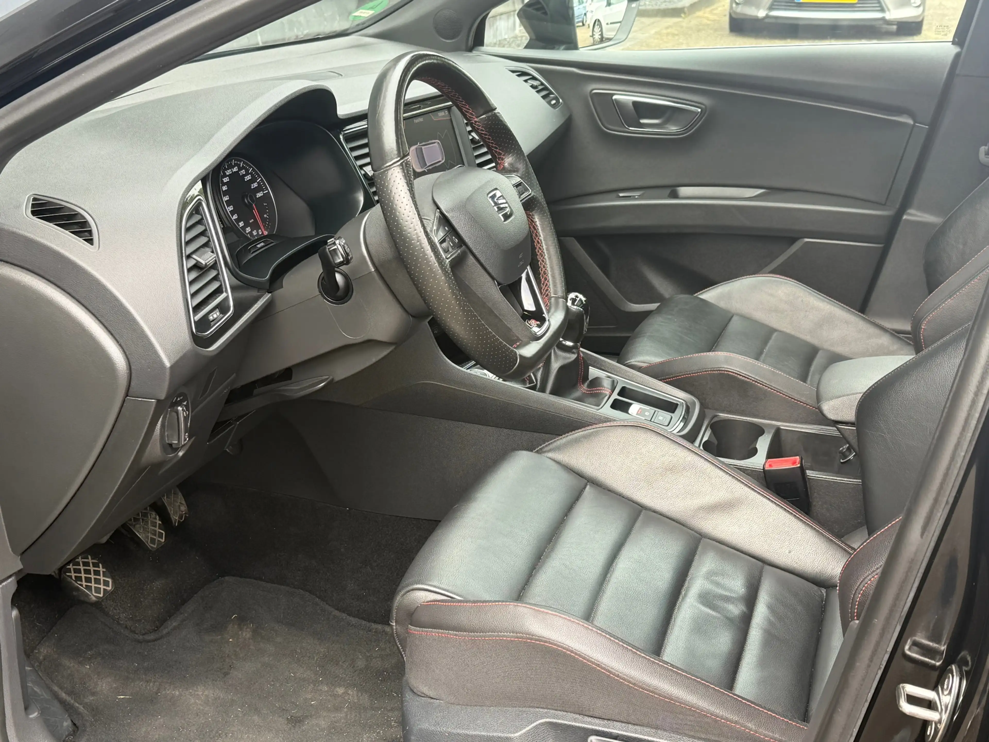 SEAT Leon ST 1.5 TSI Style Business Intense — photo 8