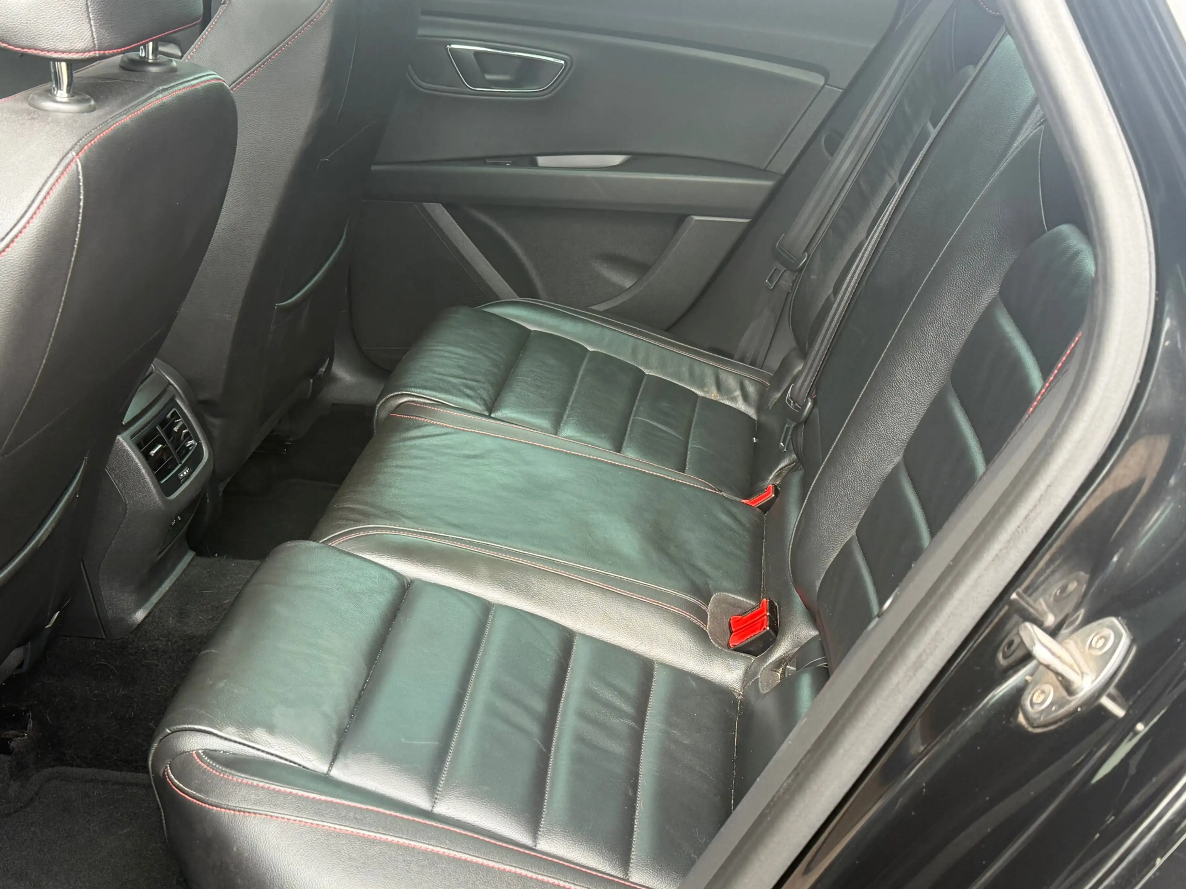 SEAT Leon ST 1.5 TSI Style Business Intense — photo 14
