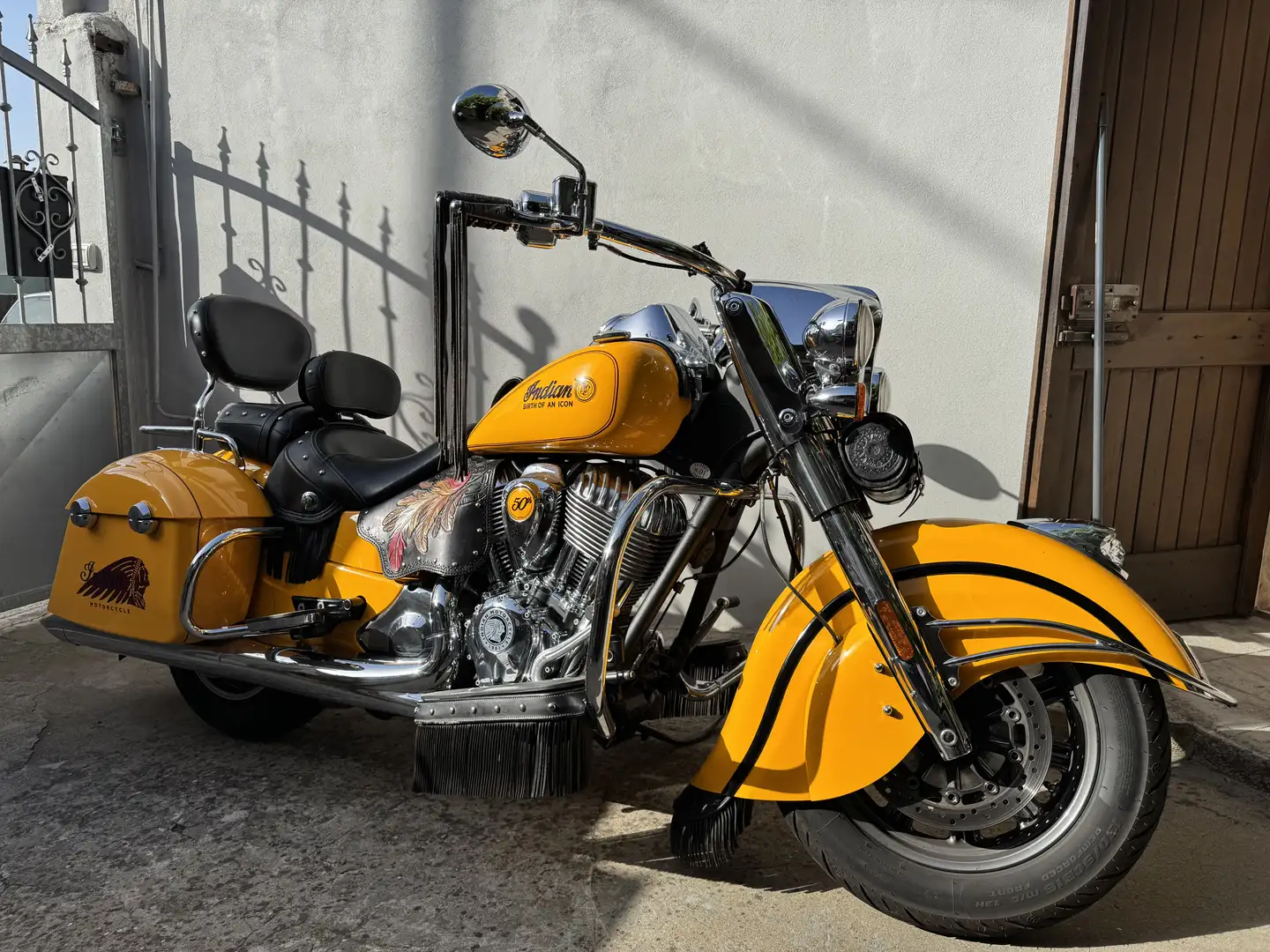 Indian Chief Chieftain / Vintage - 1