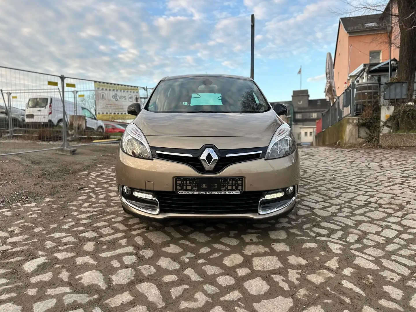 Renault Scenic BOSE Edition 1Hand Braun - 2