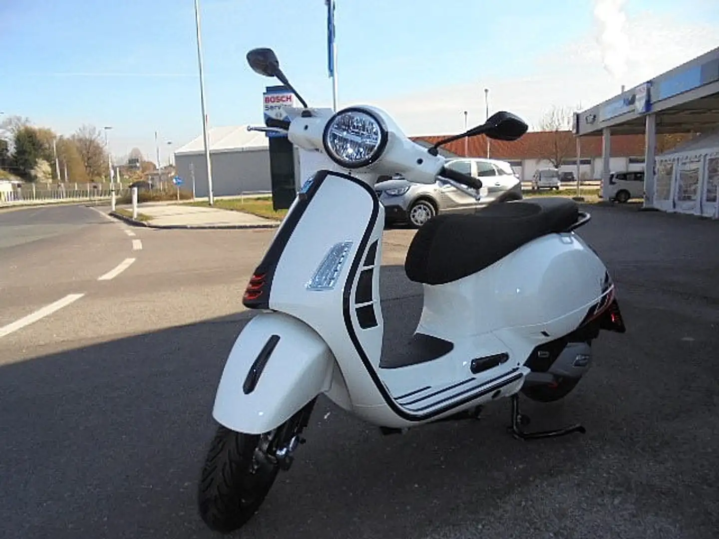 Vespa GTS 310 HPE Super Sport Euro5+ mit € 500,- Zubehör Bleu - 1