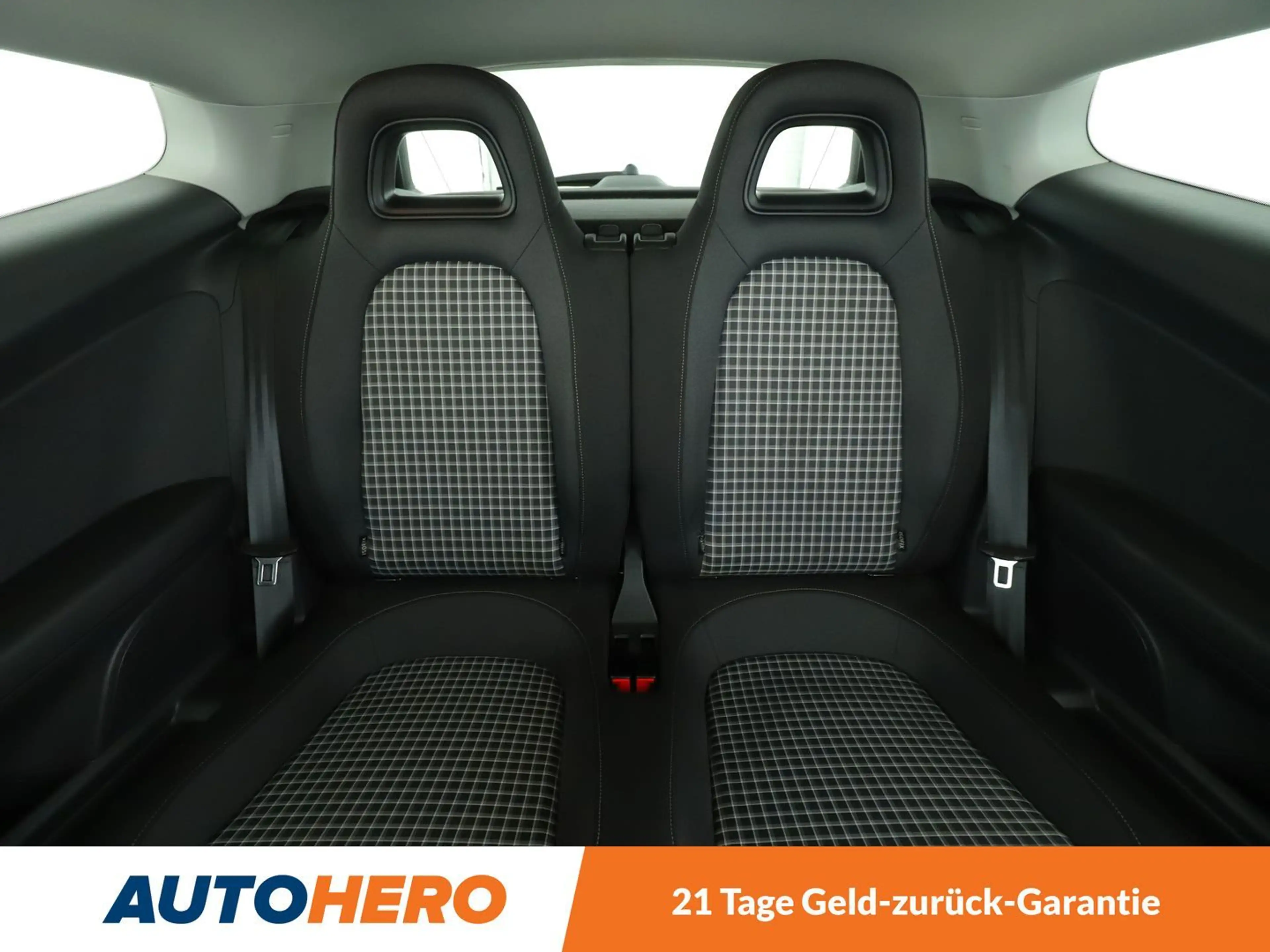 Volkswagen Scirocco 2.0 TSI BM Aut.*XENON*PDC*SHZ*KLIMA*ALU* — photo 15