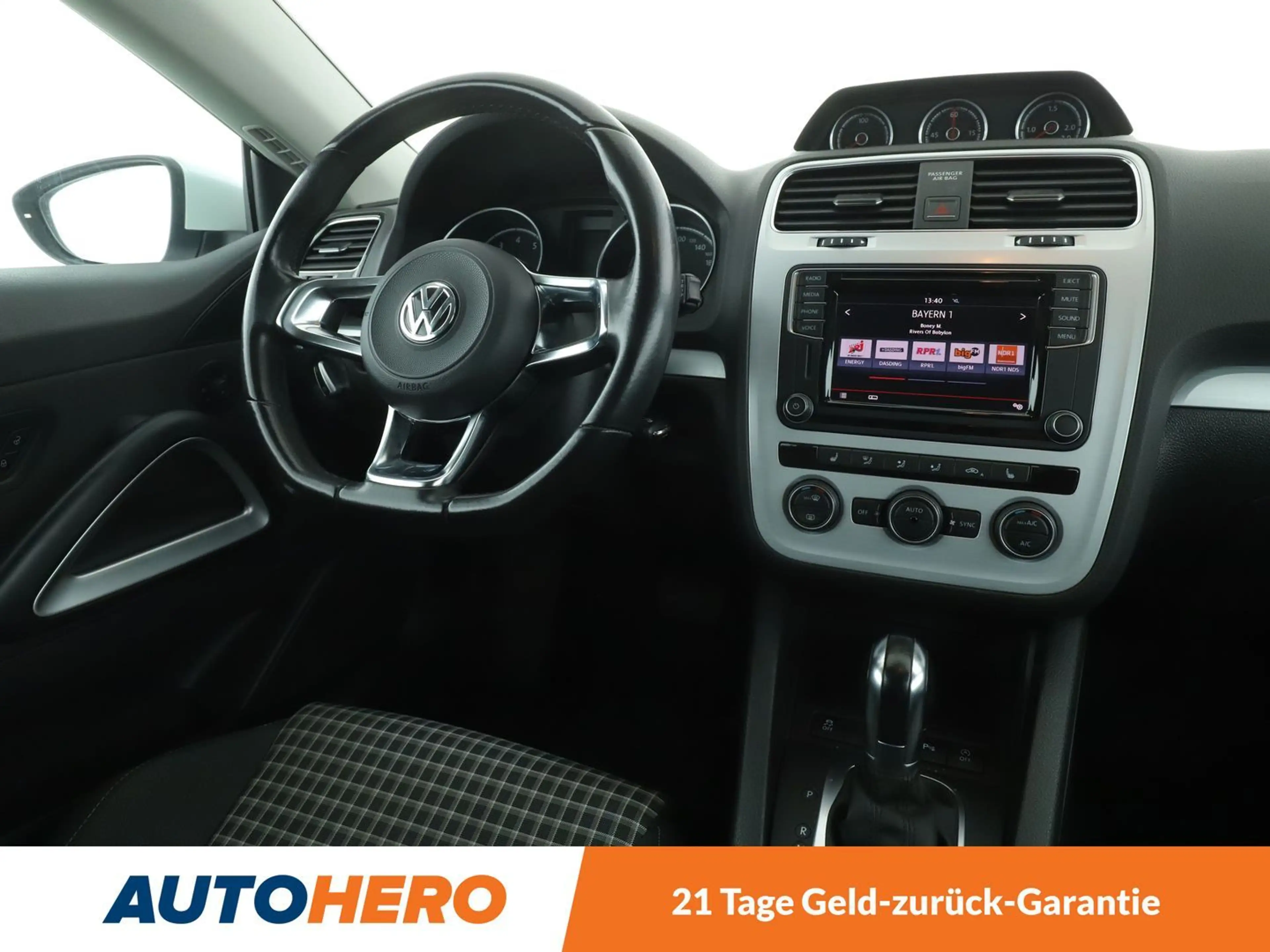 Volkswagen Scirocco 2.0 TSI BM Aut.*XENON*PDC*SHZ*KLIMA*ALU* — photo 13