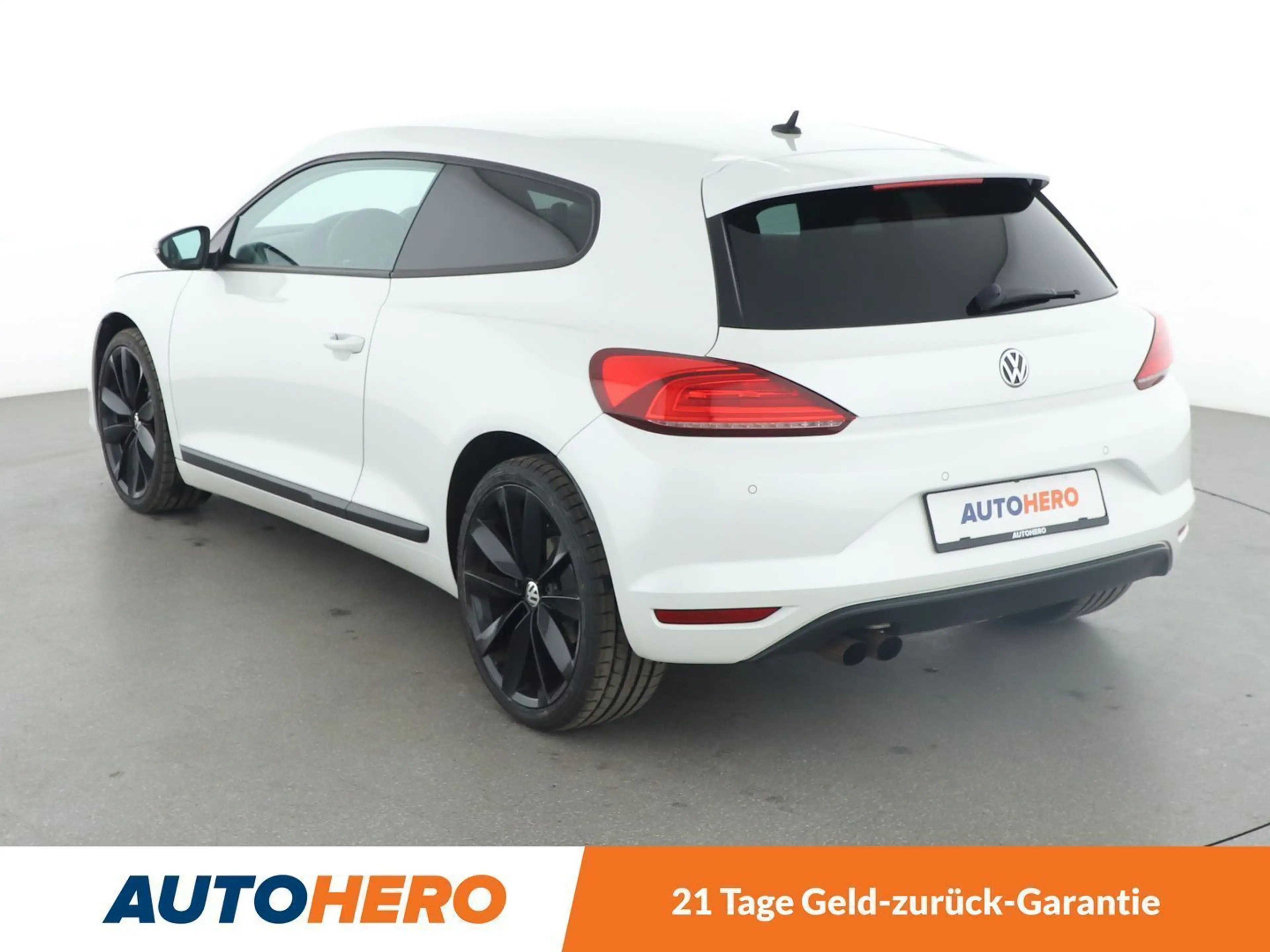Volkswagen Scirocco 2.0 TSI BM Aut.*XENON*PDC*SHZ*KLIMA*ALU* — photo 4
