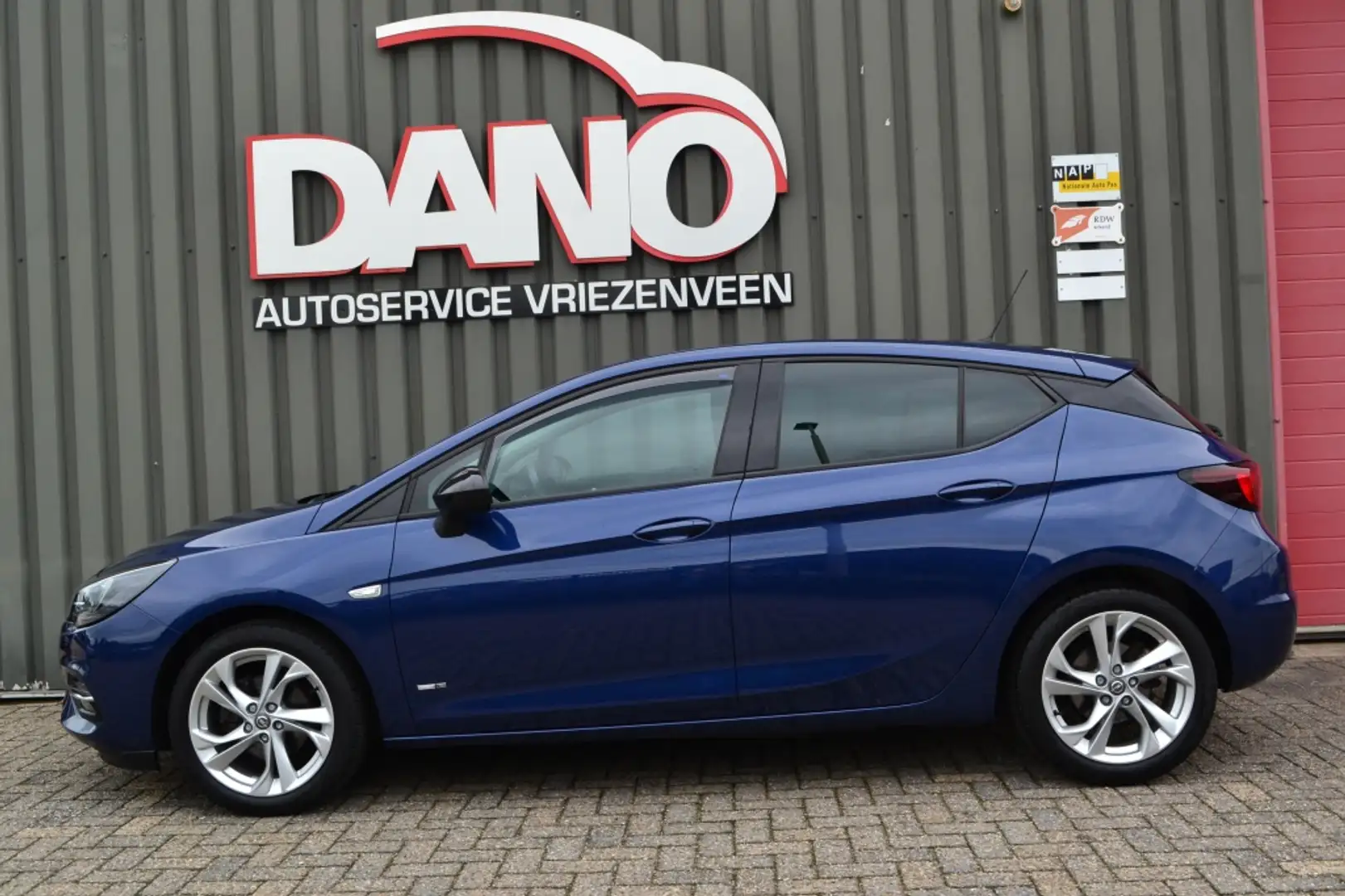 Opel Astra 1.2 Turbo 130PK Design&Tech Camera/LED/ACC Blau - 2
