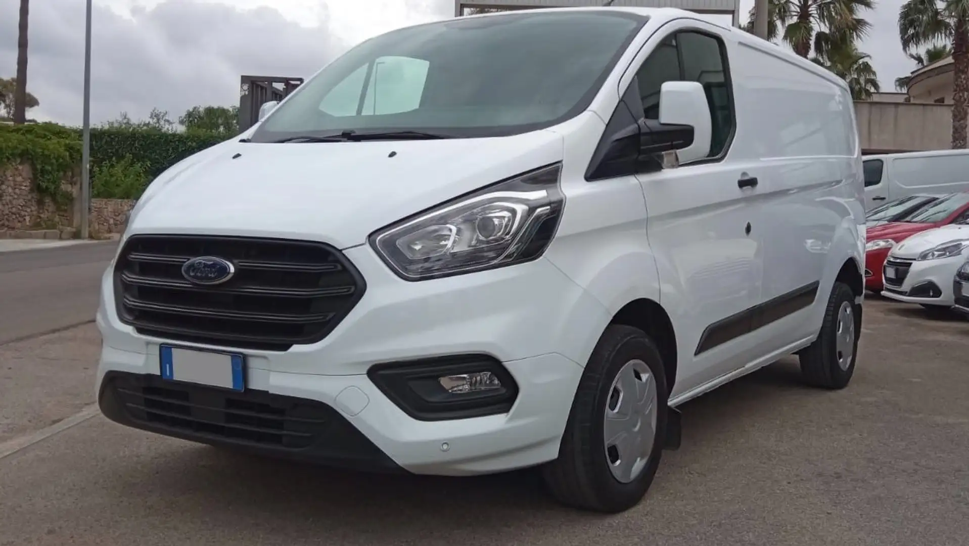 Ford Transit Custom 2.0 TDCi 130CV Trend Bianco - 2