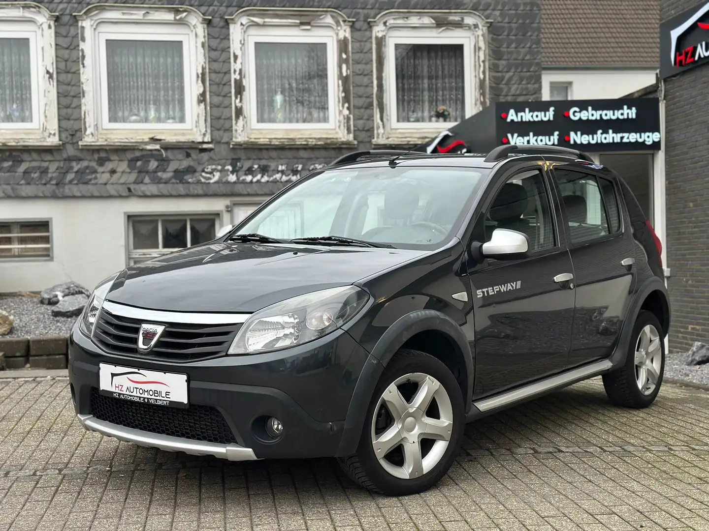 Dacia Sandero 1.5 Stepway II *BT*KLIMA*MFL*LMF*TÜV NEU Grau - 2