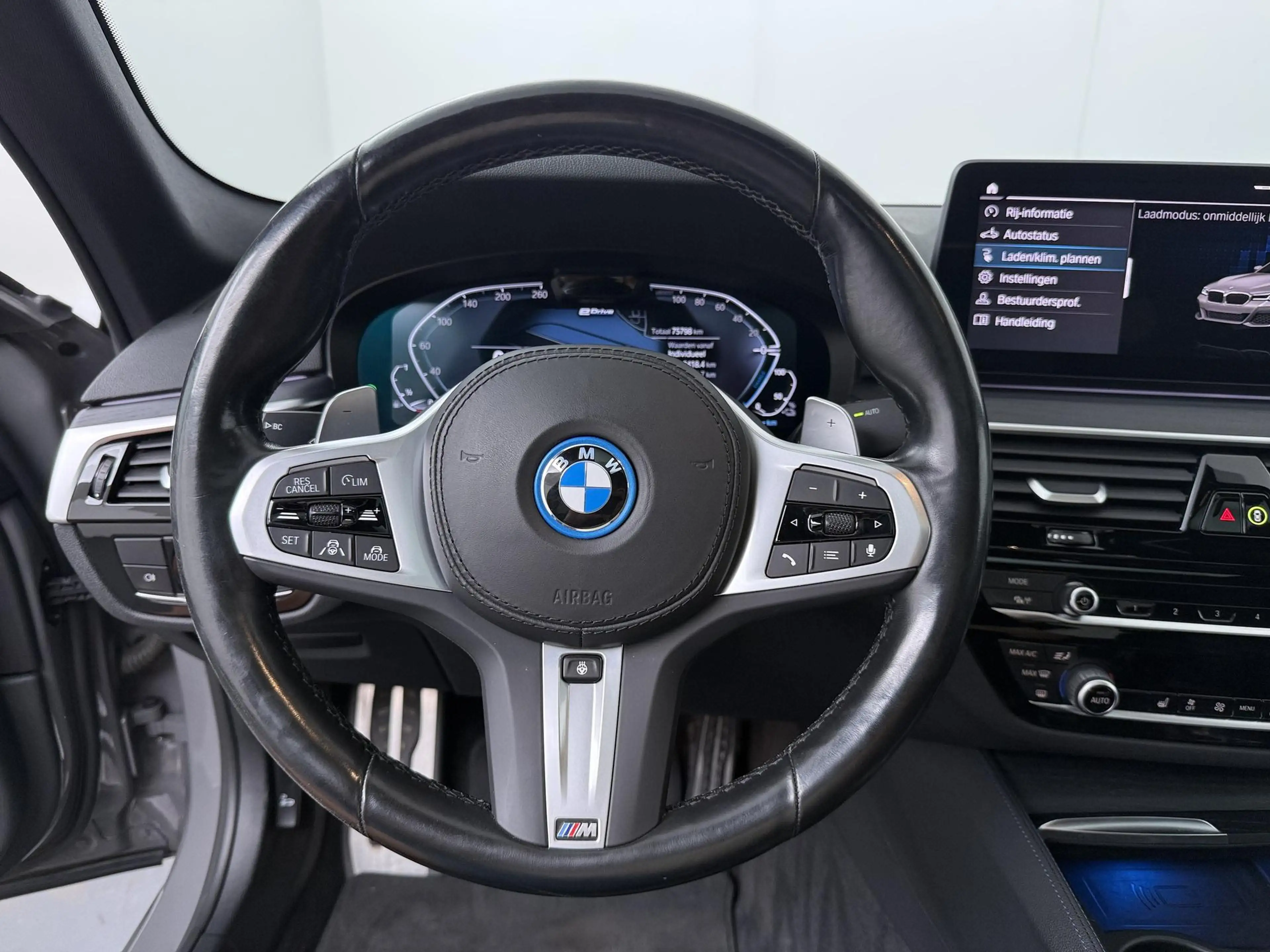BMW 545 5-serie 545e xDrive Business Edition Plus | Drivin — photo 2