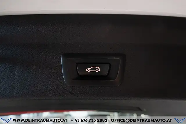 BMW 1 Series view 9
