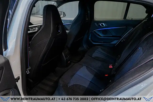 BMW 1 Series view 13