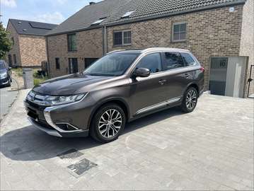2.0i 4WD Instyle Premium CVT