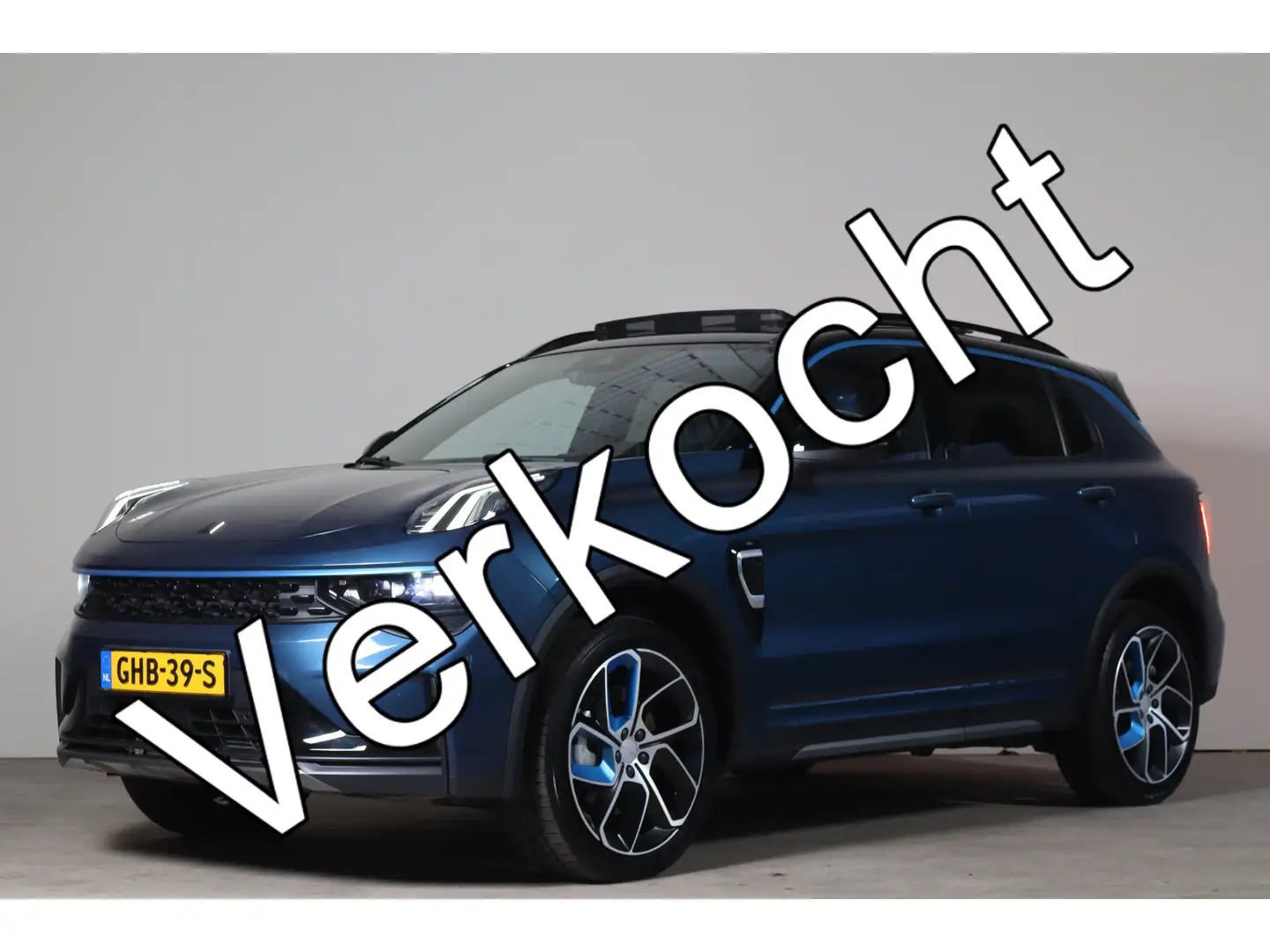 Lynk & Co 01 1.5 NL-Auto!! Stoel+Stuurverw I Dode Hoek I Pano Blau - 1